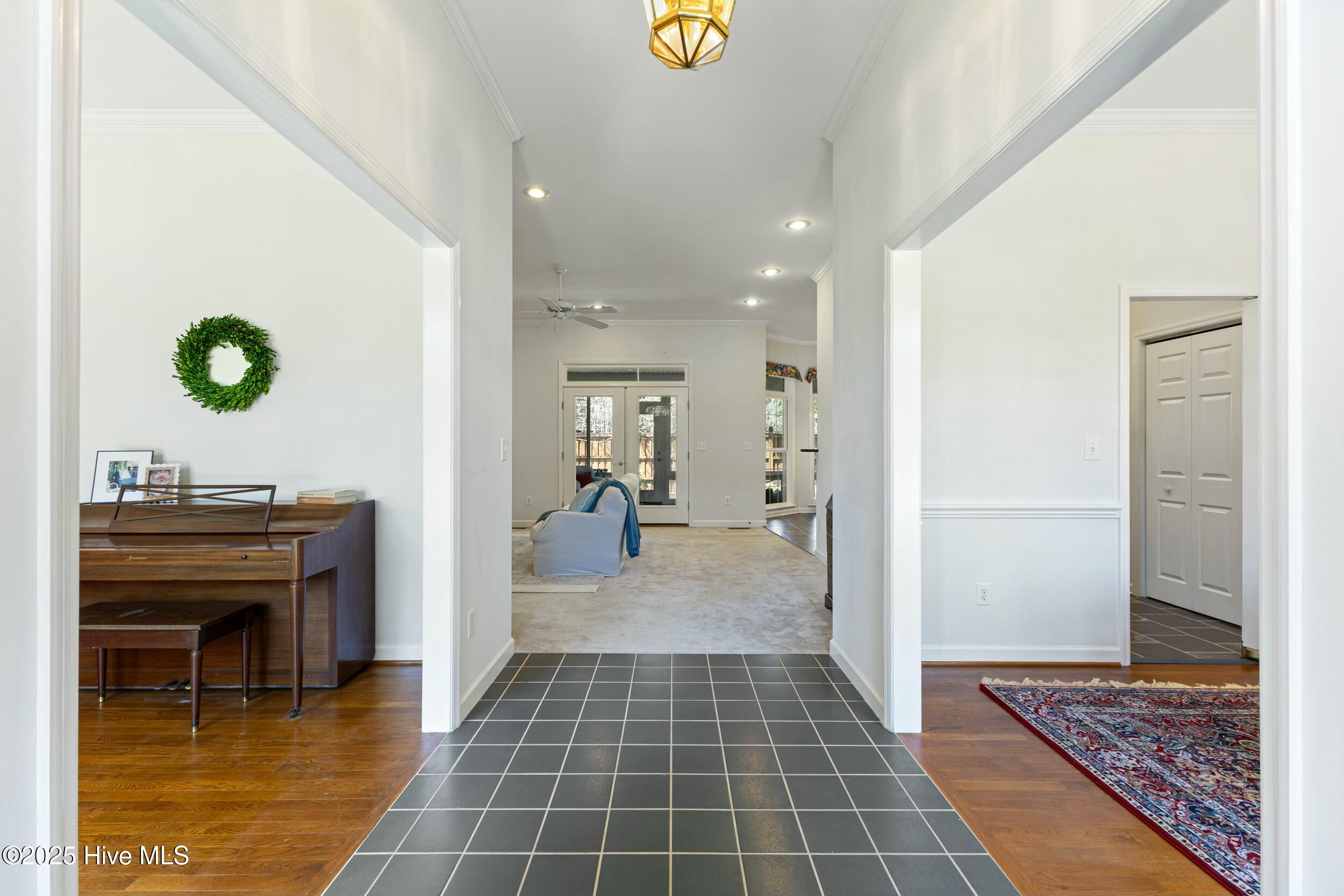 635 Airlie Road