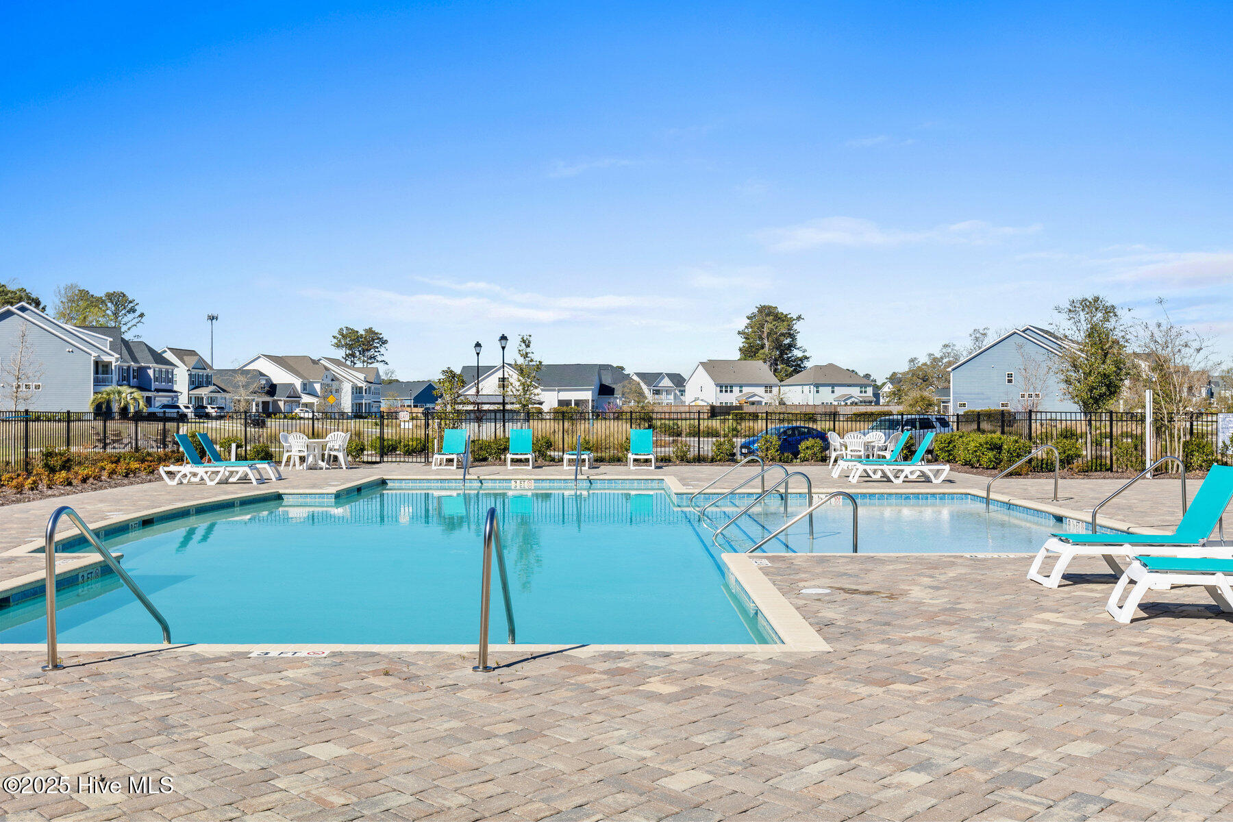 6044 Meadowgrove Loop