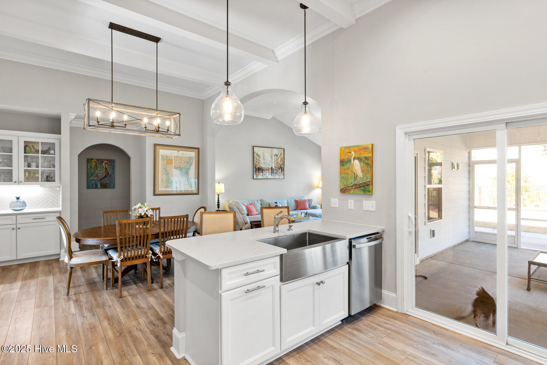 6044 Meadowgrove Loop