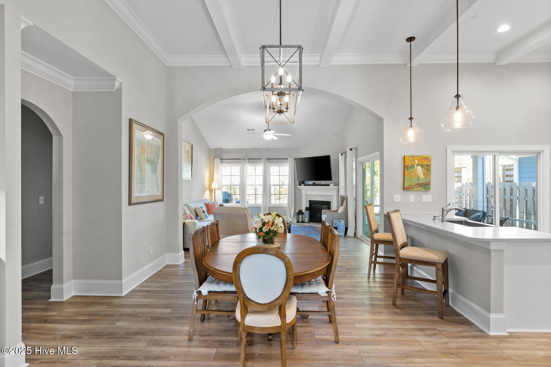 6044 Meadowgrove Loop