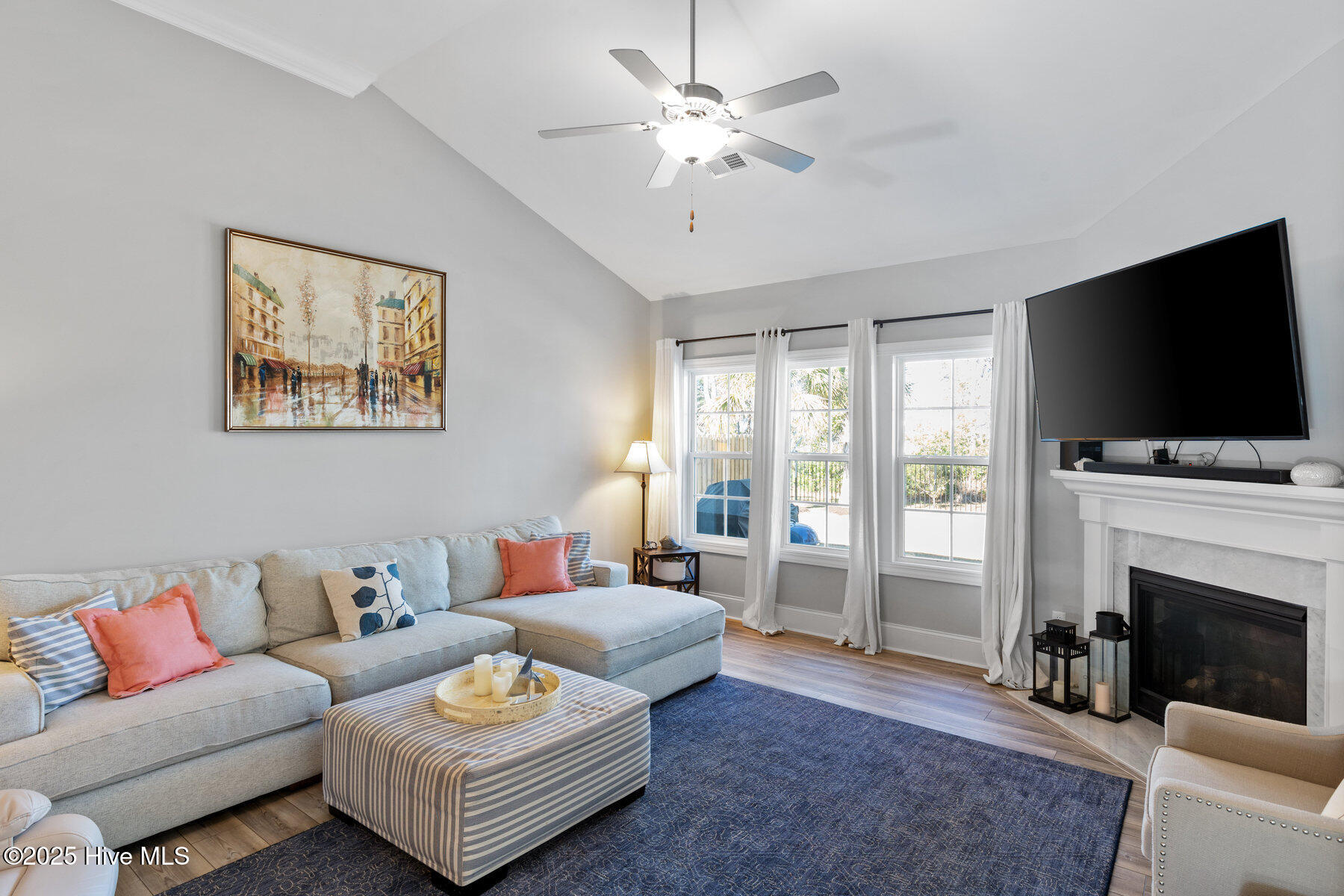 6044 Meadowgrove Loop