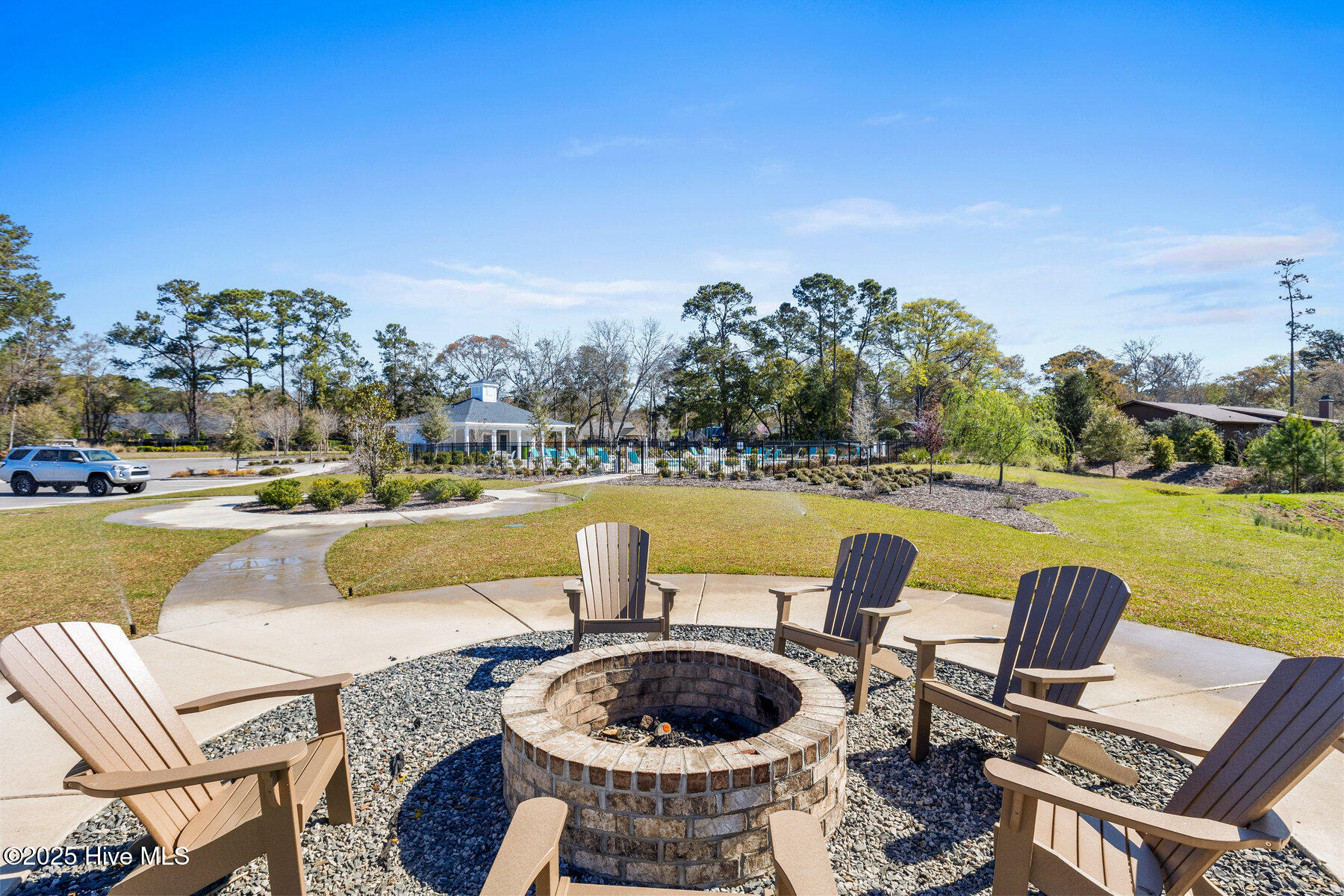 6044 Meadowgrove Loop