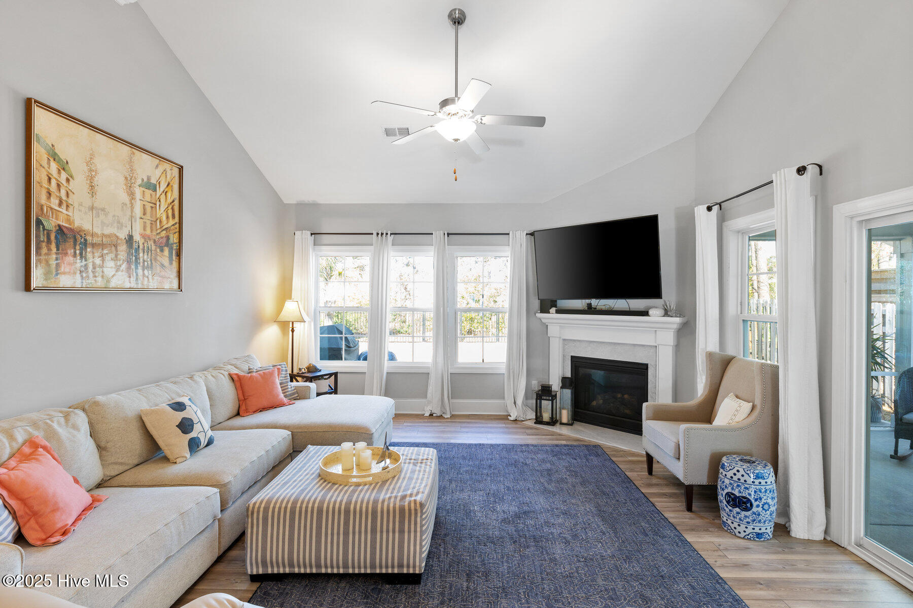 6044 Meadowgrove Loop