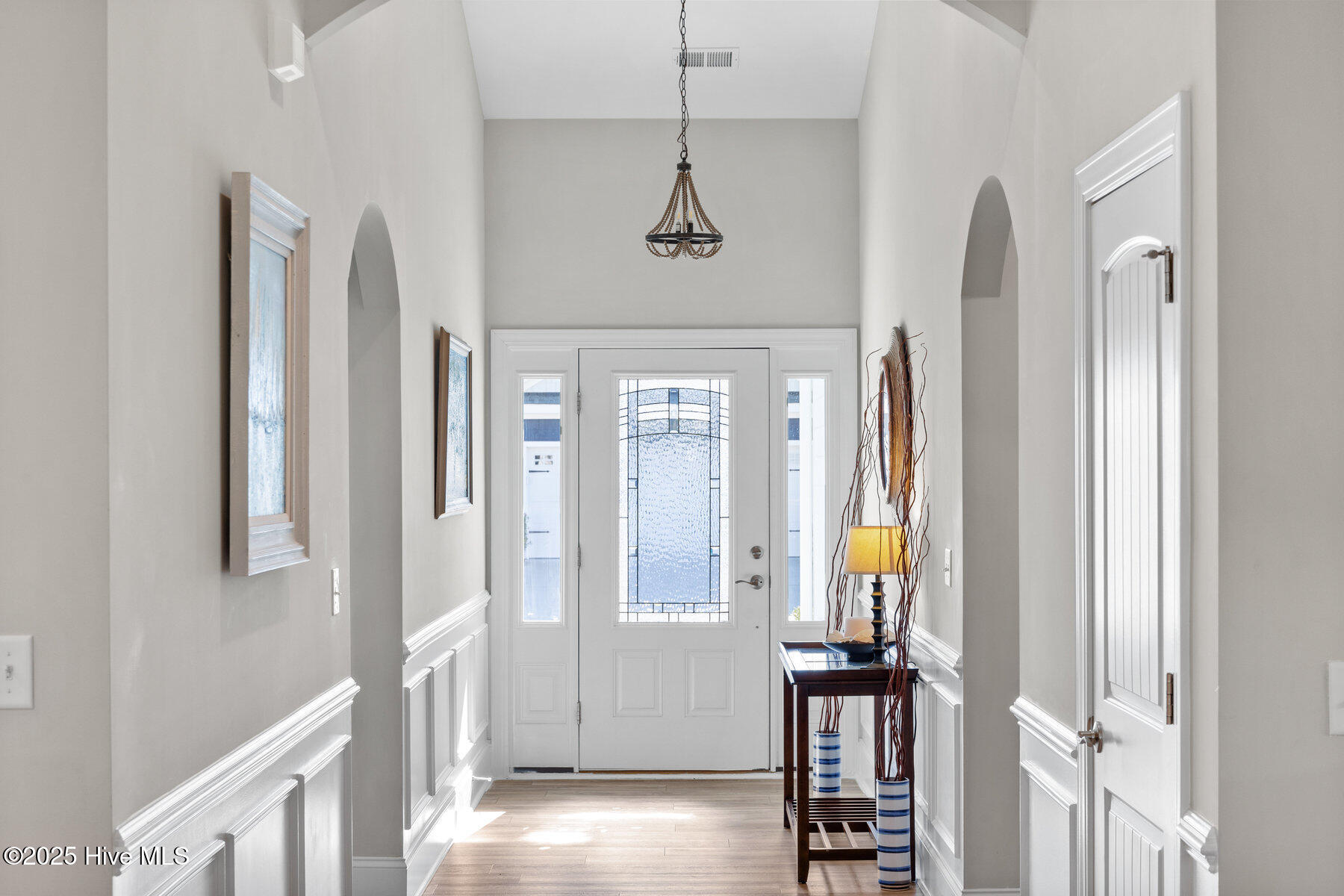 6044 Meadowgrove Loop