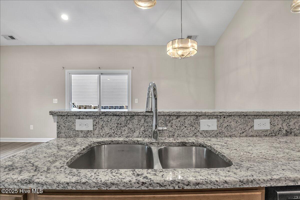 158 Lincoln Place Circle