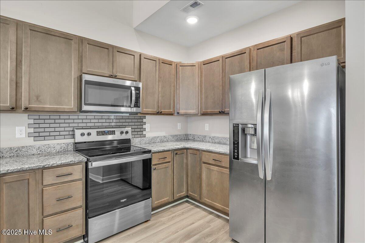 158 Lincoln Place Circle