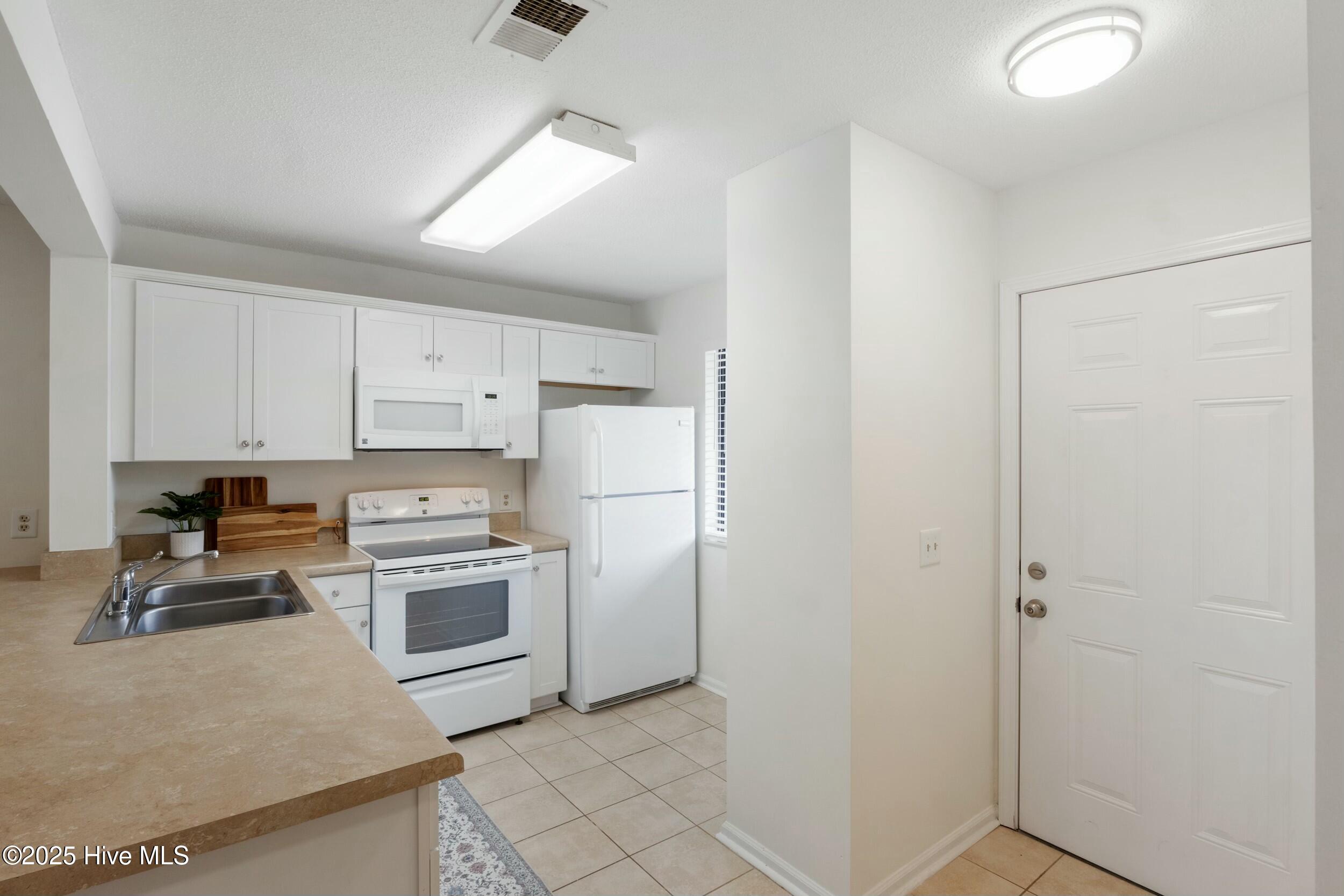 3729 Saint Johns Court, Unit B