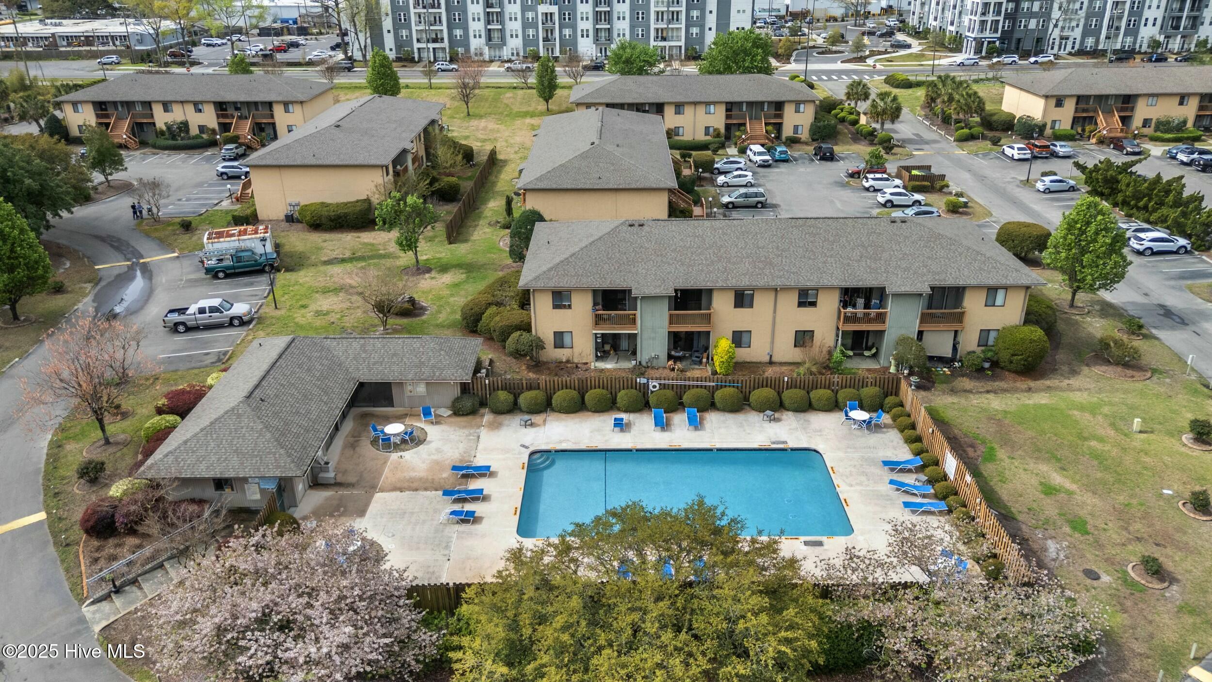 3729 Saint Johns Court, Unit B