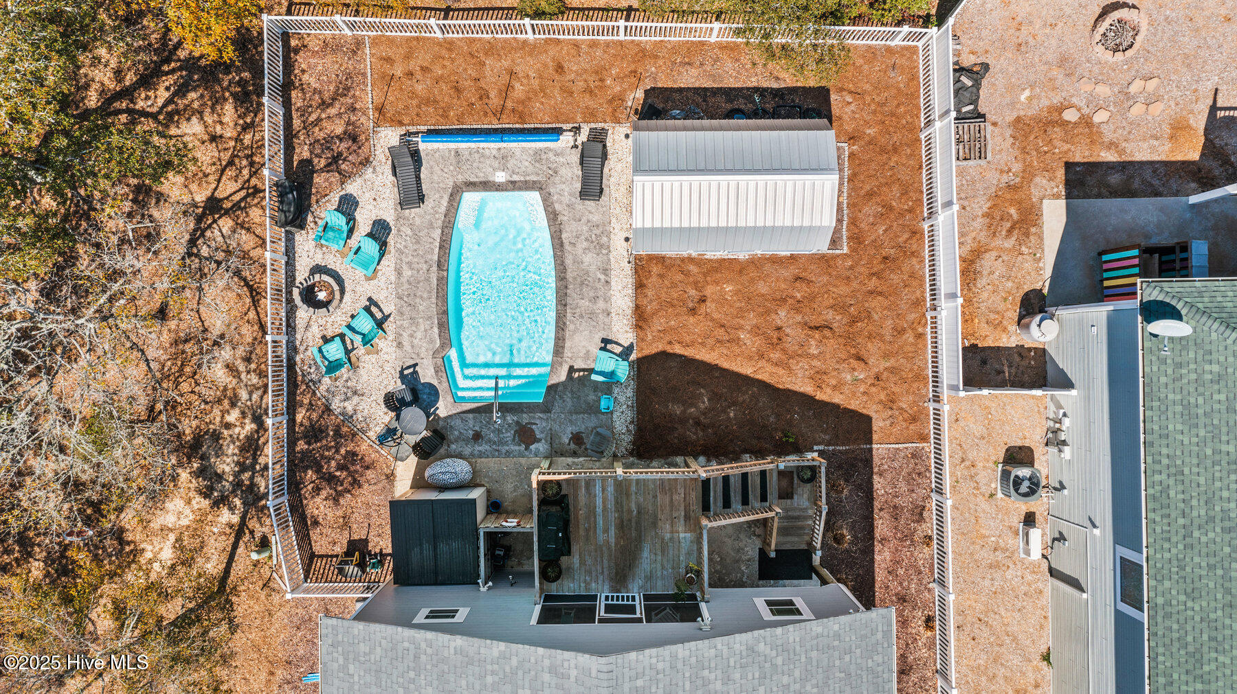 2204 W Oak Island Drive