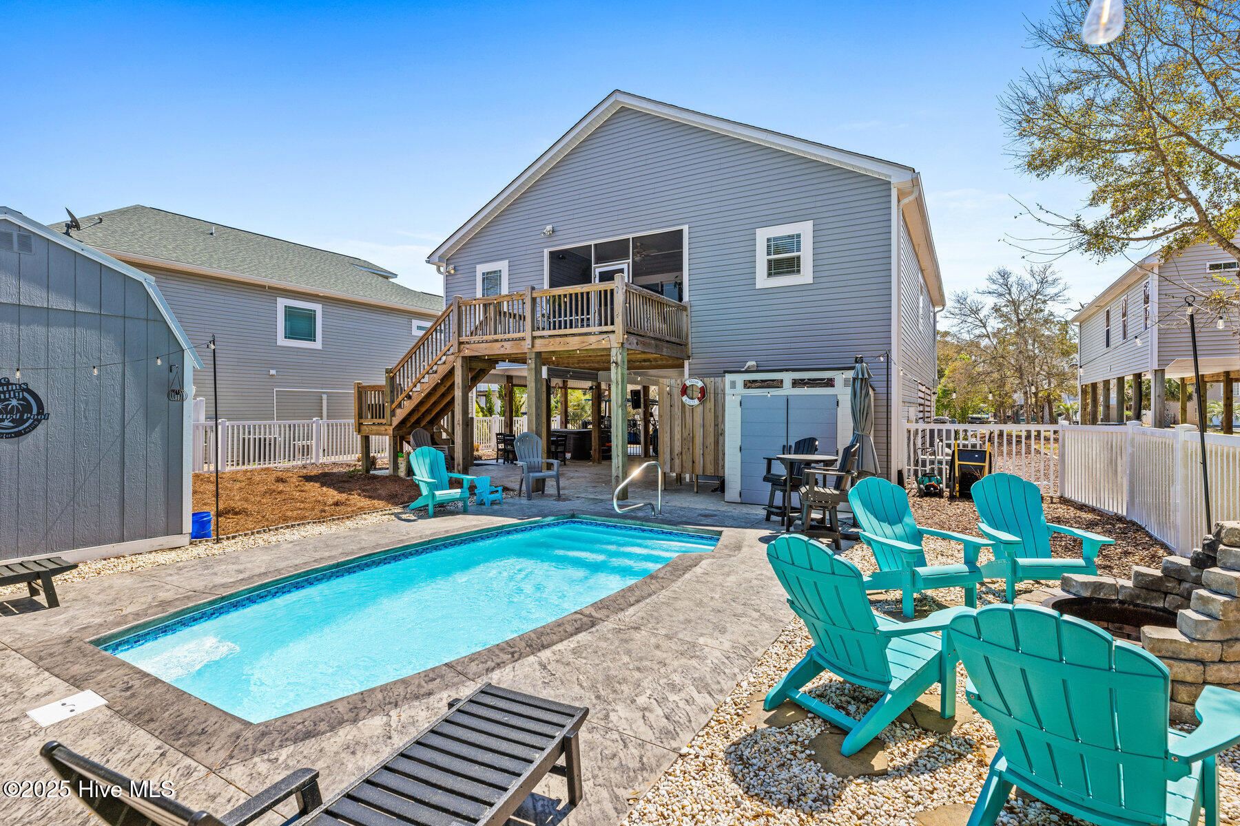 2204 W Oak Island Drive