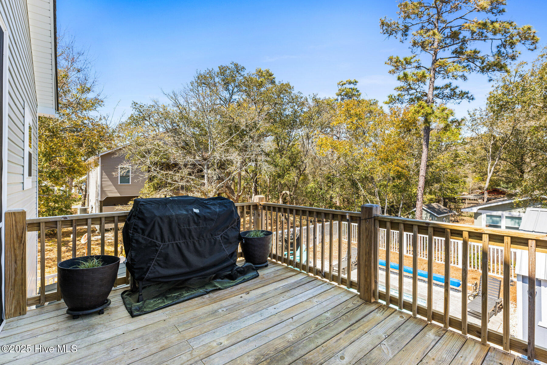 2204 W Oak Island Drive