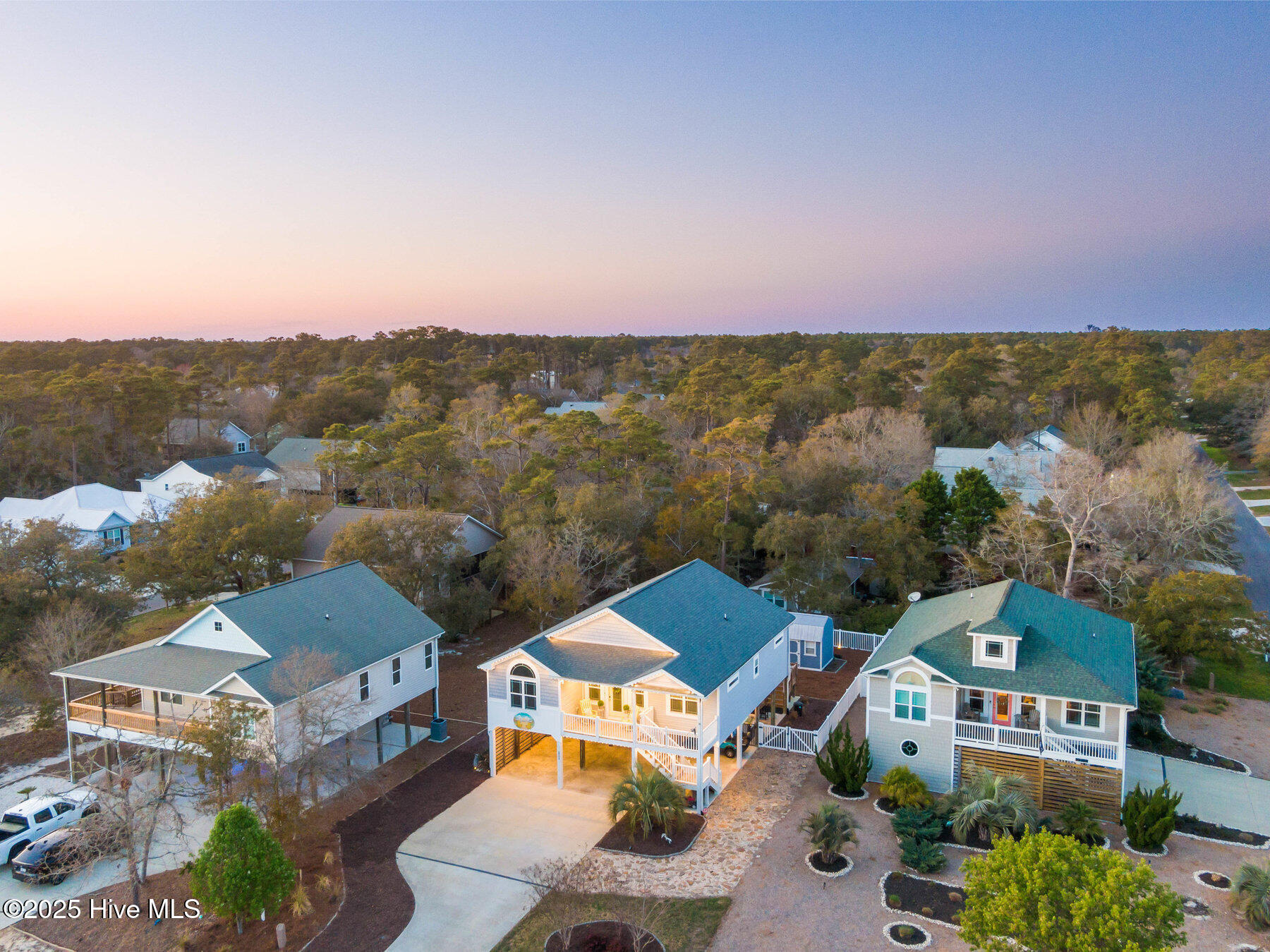 2204 W Oak Island Drive