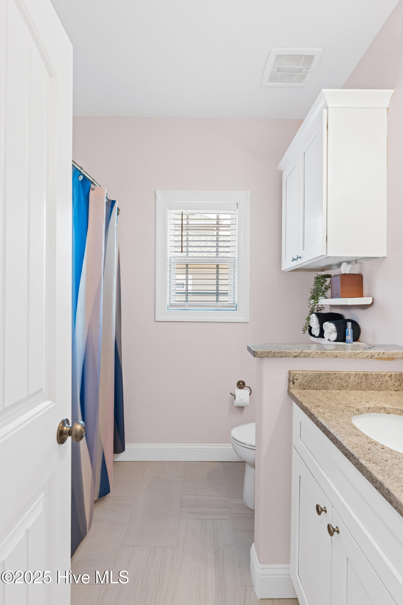 2204 W Oak Island Drive