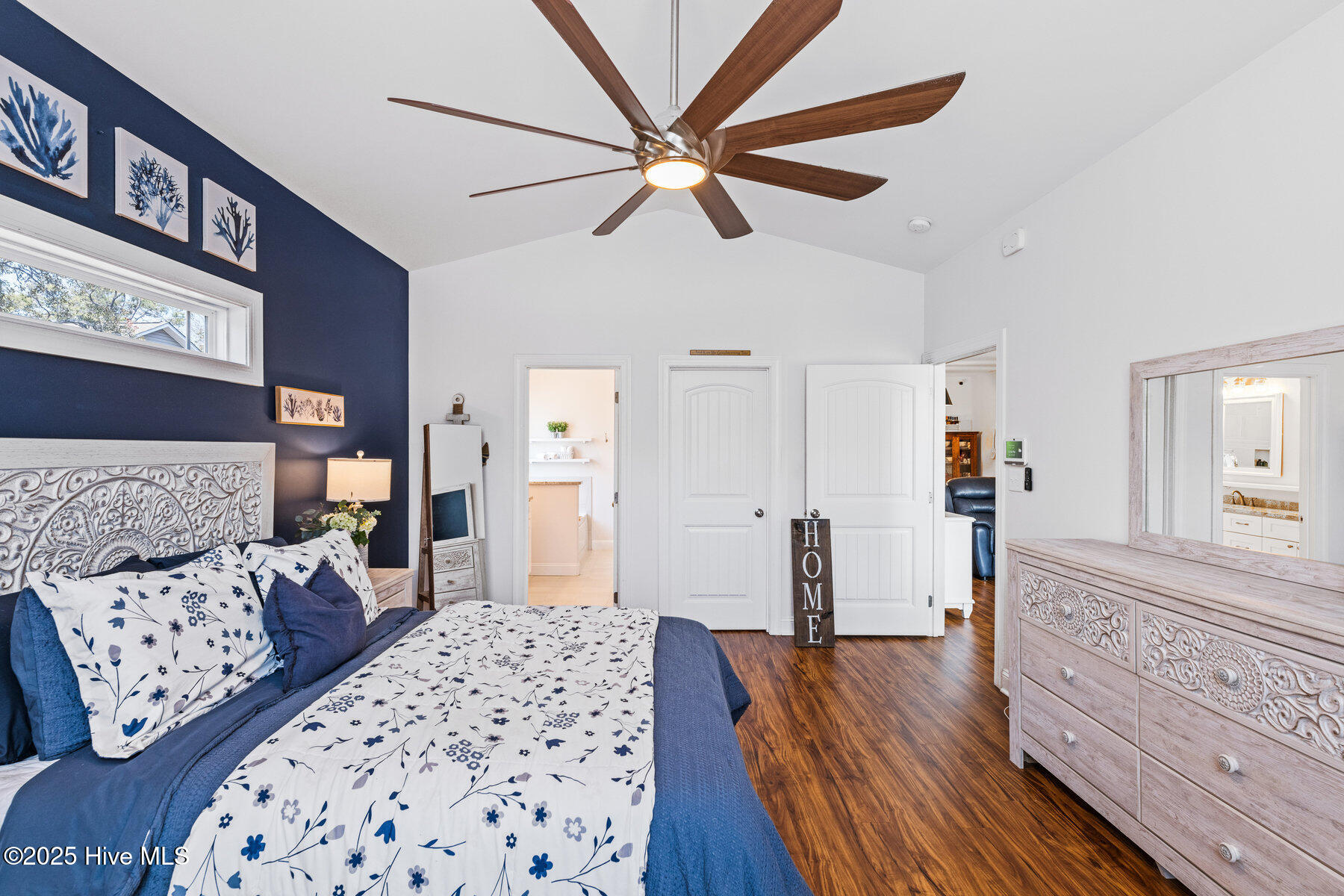 2204 W Oak Island Drive