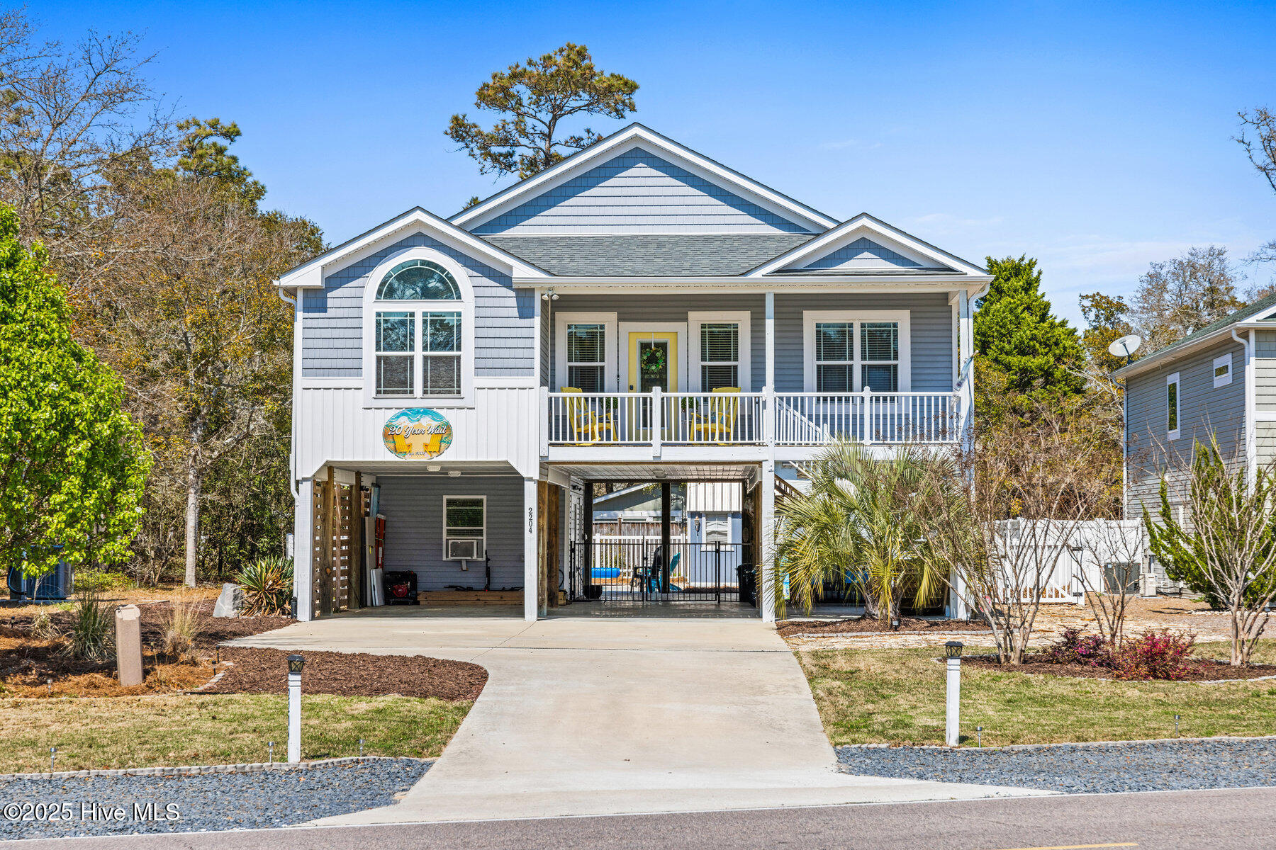 2204 W Oak Island Drive