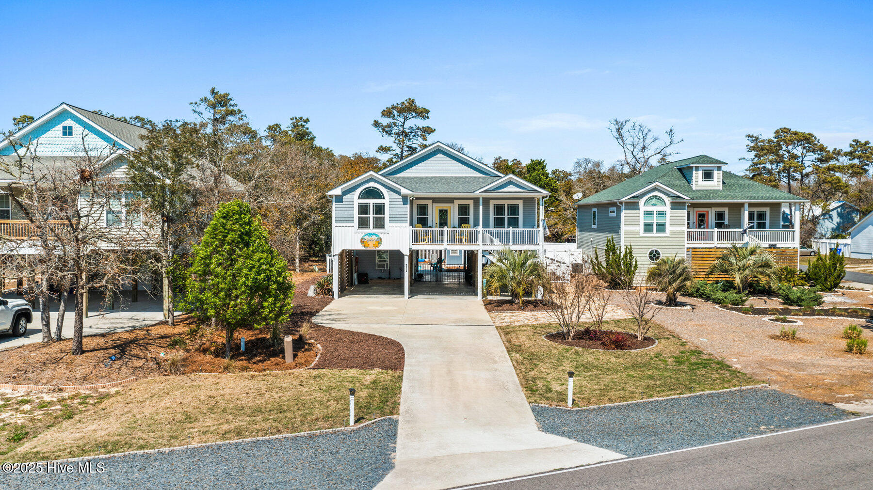 2204 W Oak Island Drive