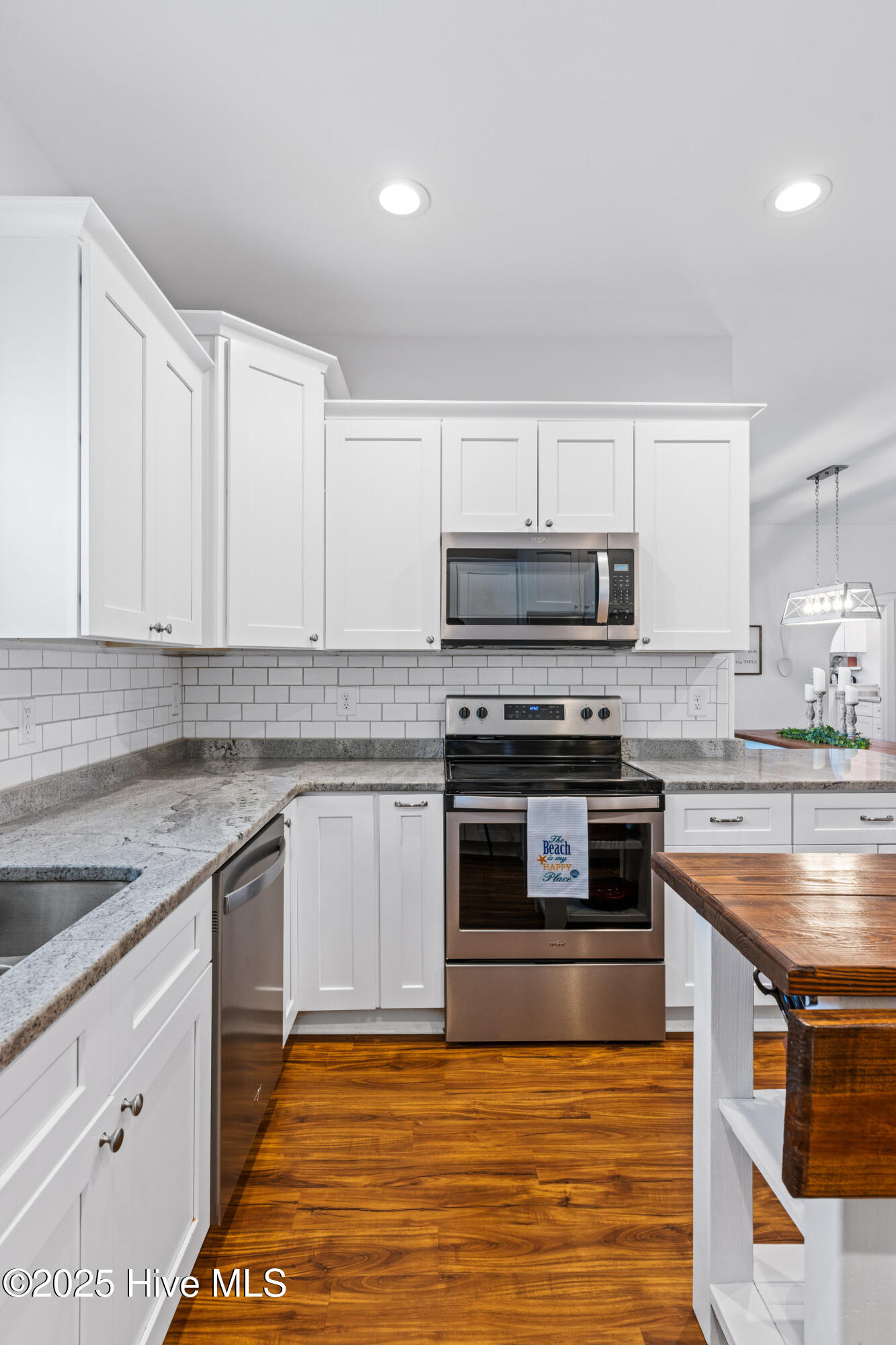 2204 W Oak Island Drive