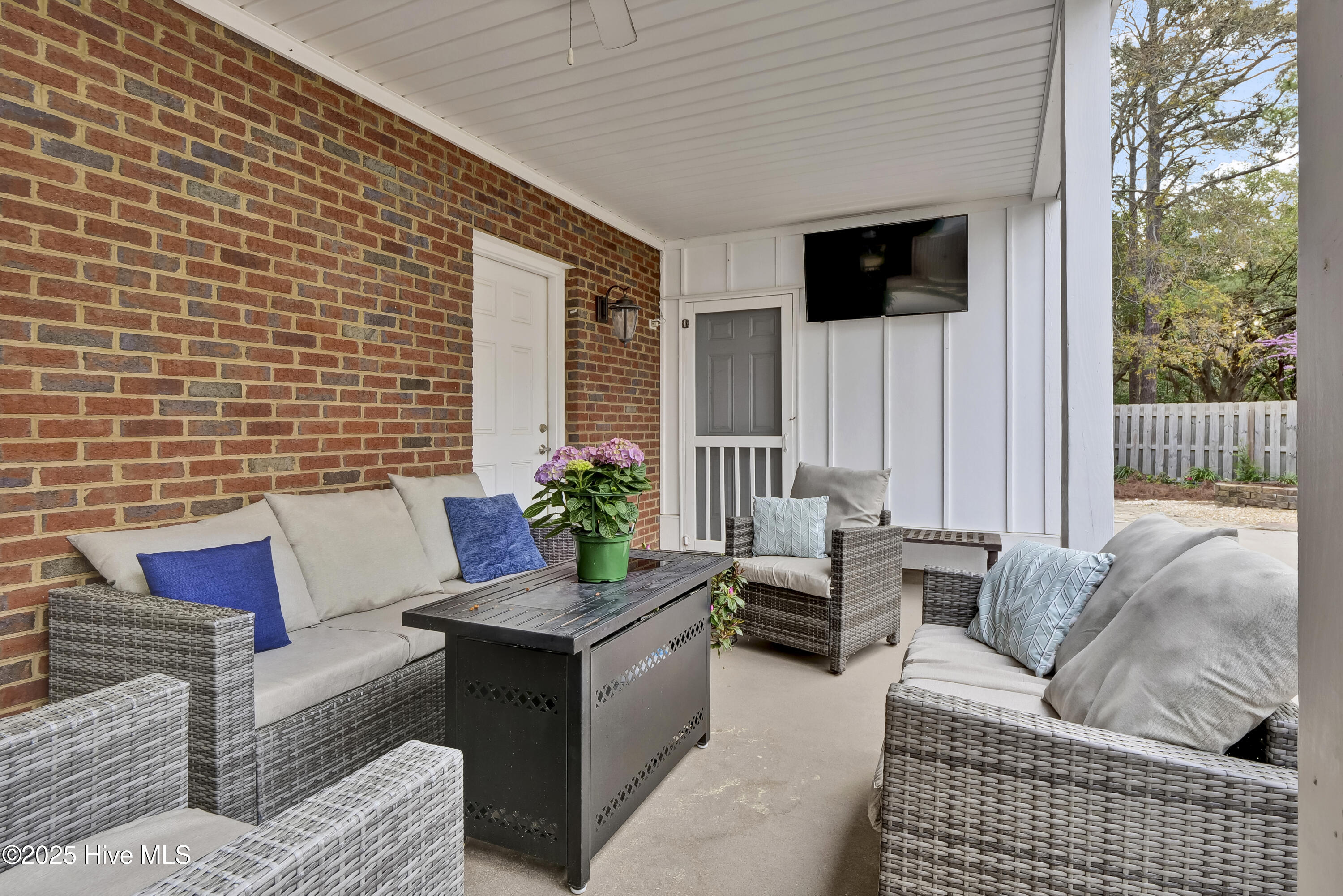 4117 Donnelly Lane