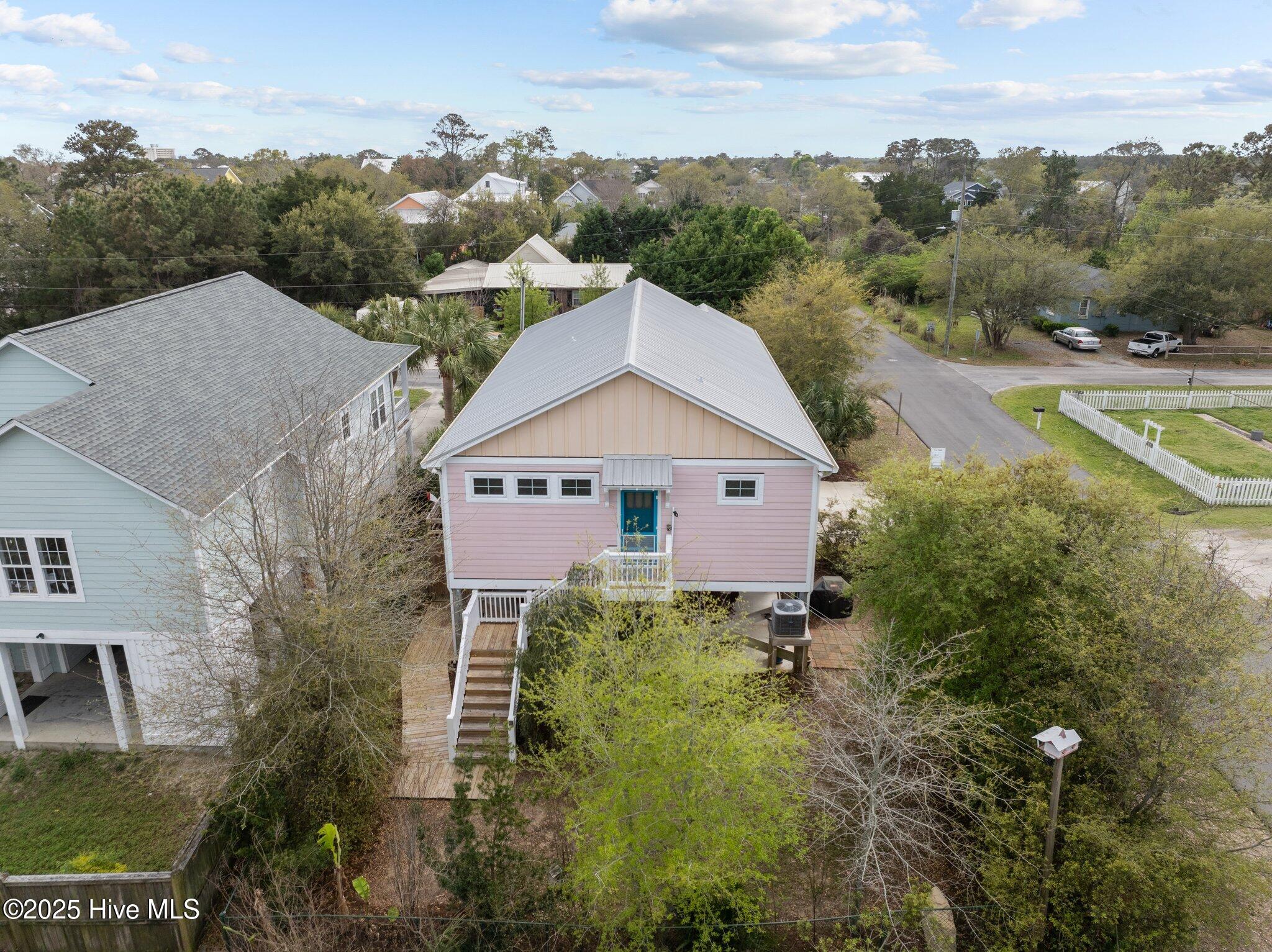 418 Columbia Avenue