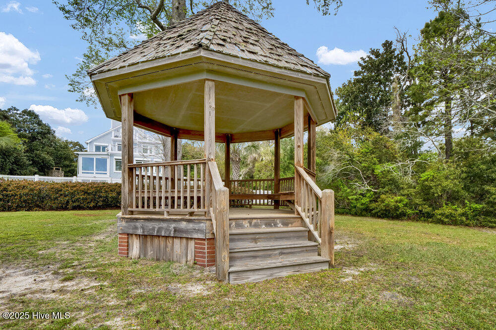 5102 Masonboro Harbour Drive