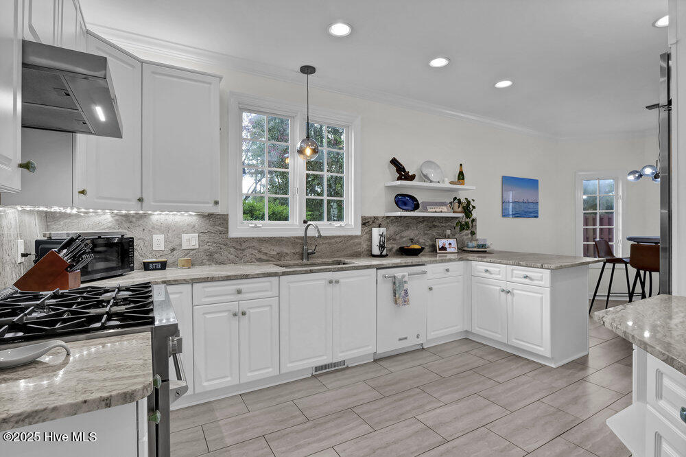 5102 Masonboro Harbour Drive