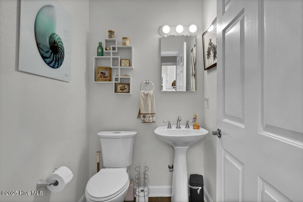 5102 Masonboro Harbour Drive