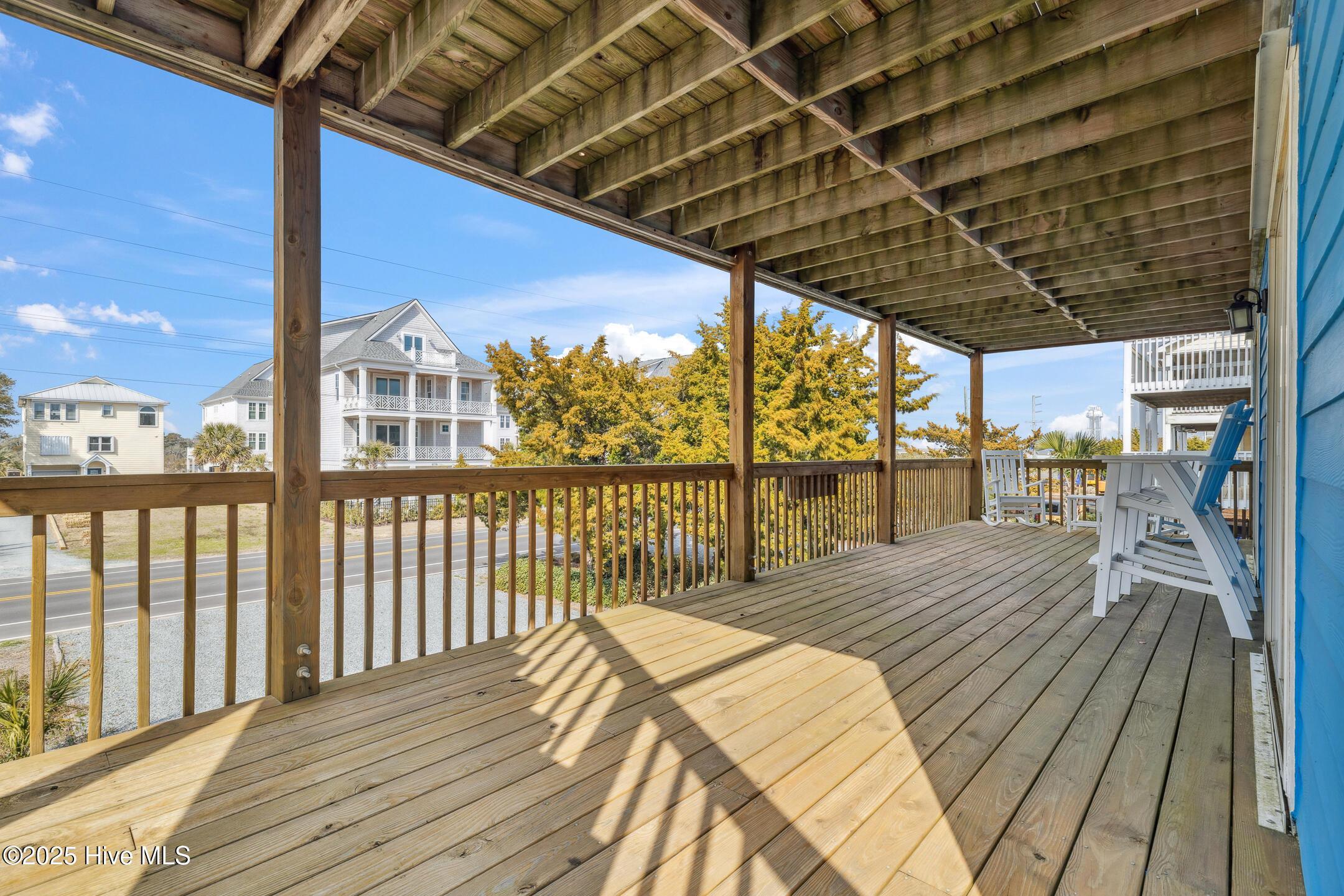 614 S Topsail Drive