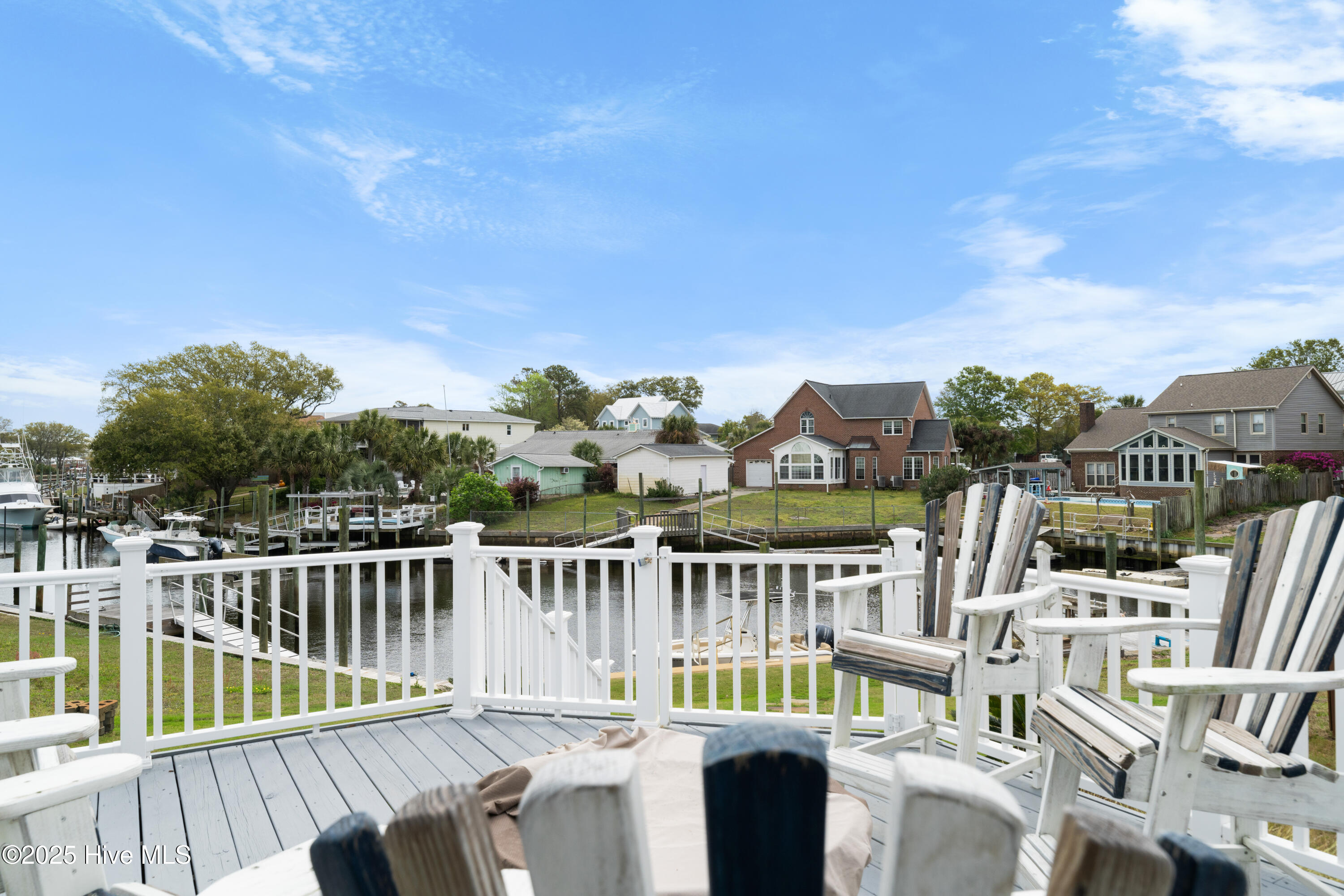 227 Peninsula Drive