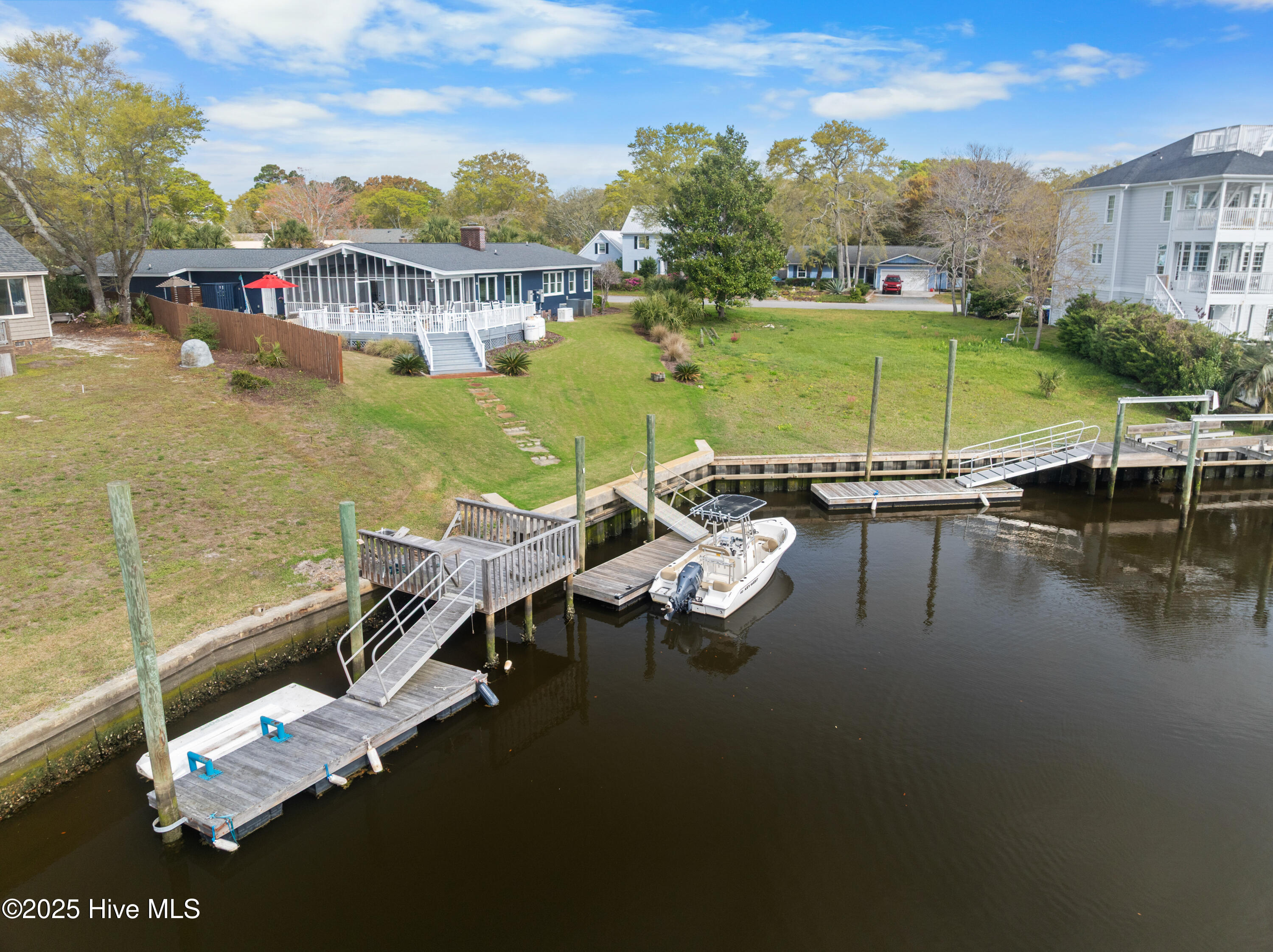 227 Peninsula Drive