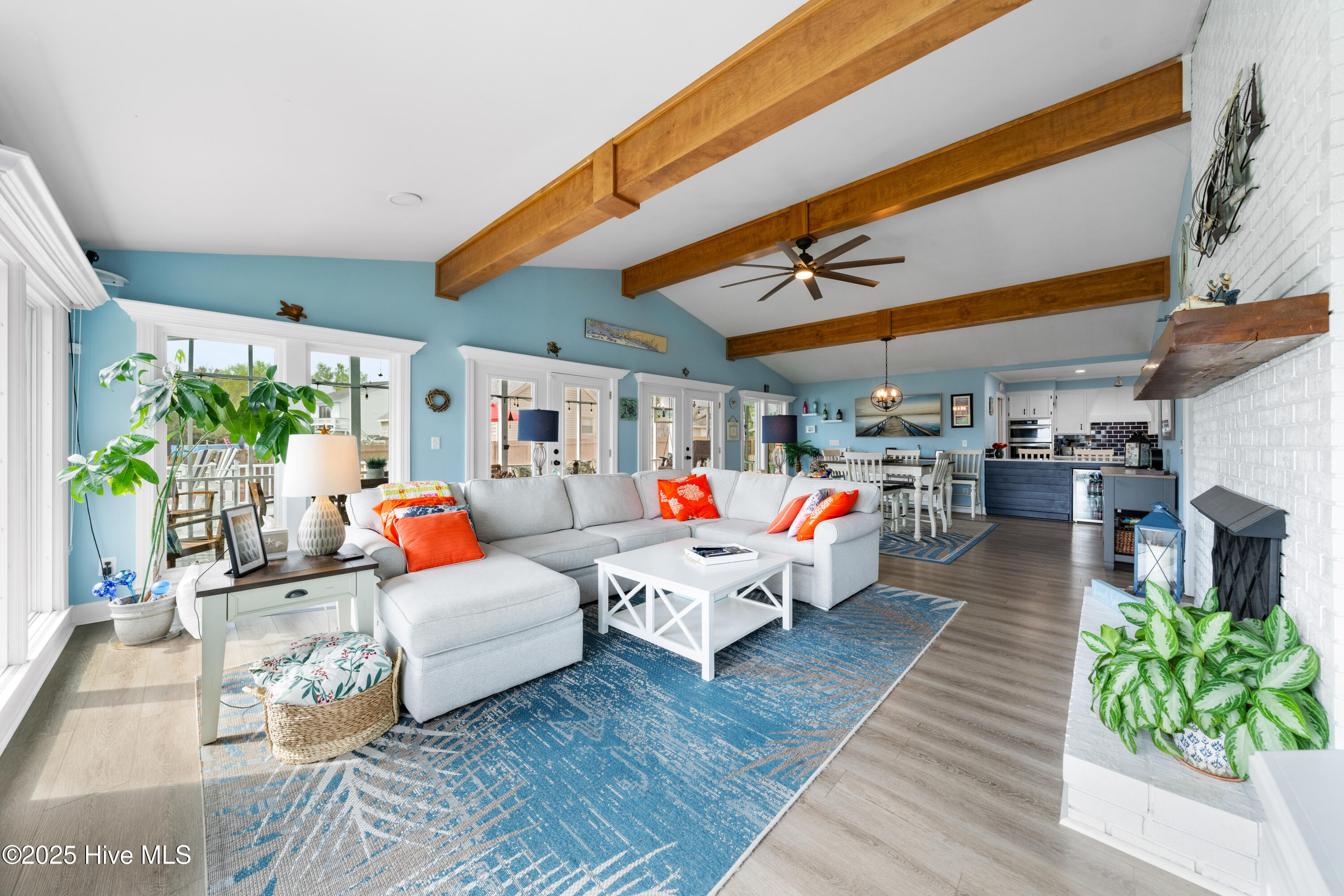 227 Peninsula Drive