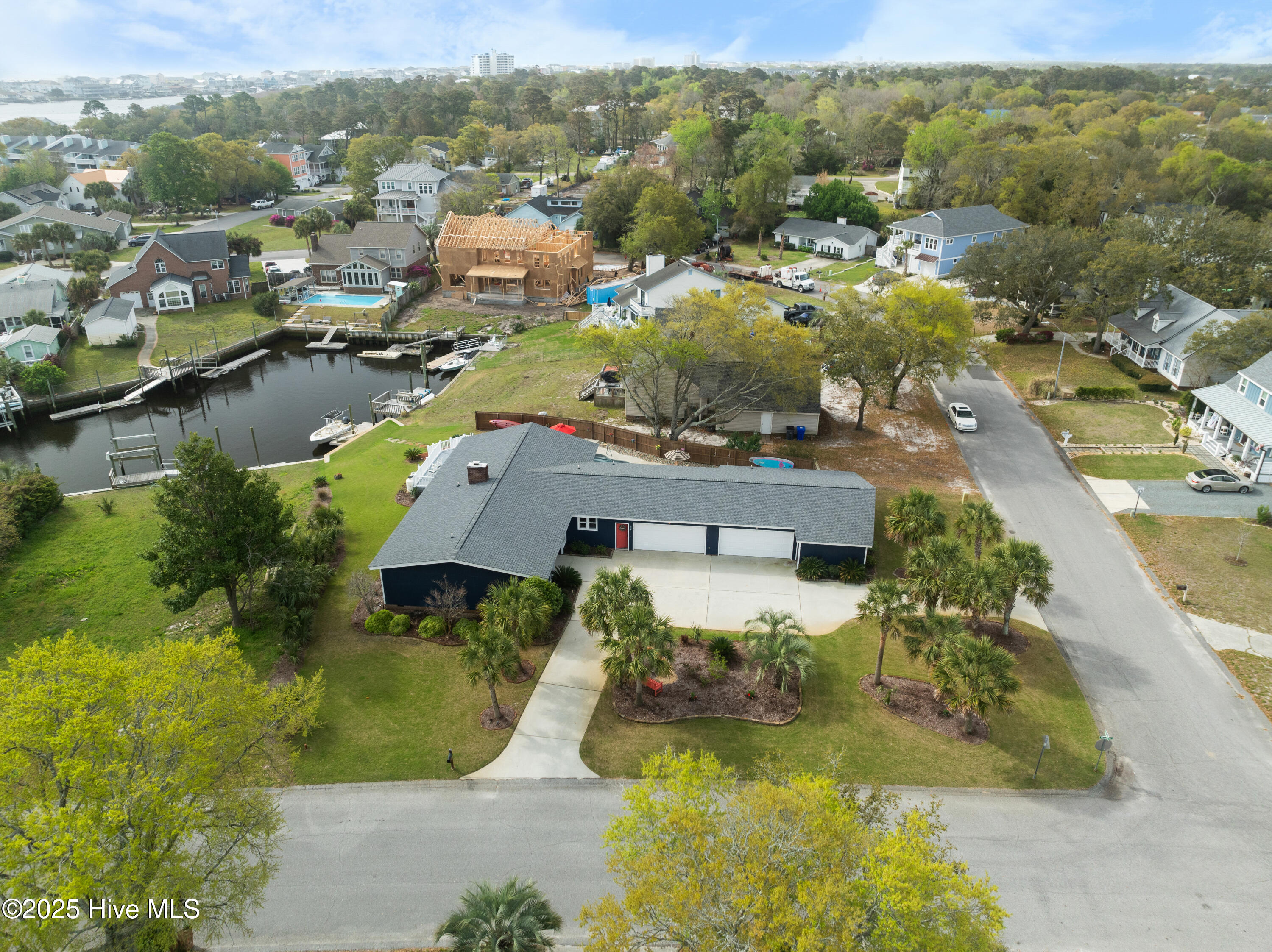 227 Peninsula Drive