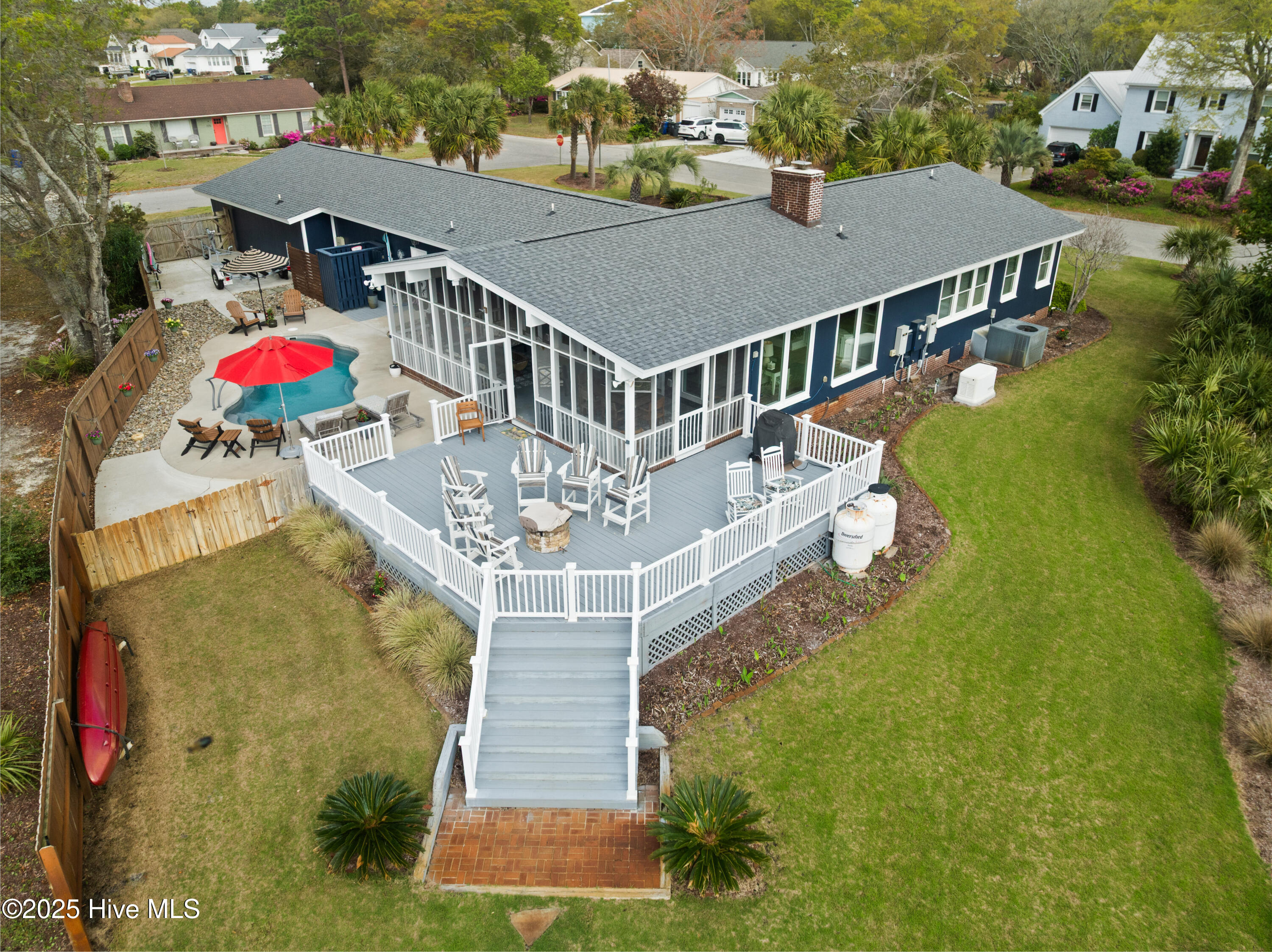 227 Peninsula Drive
