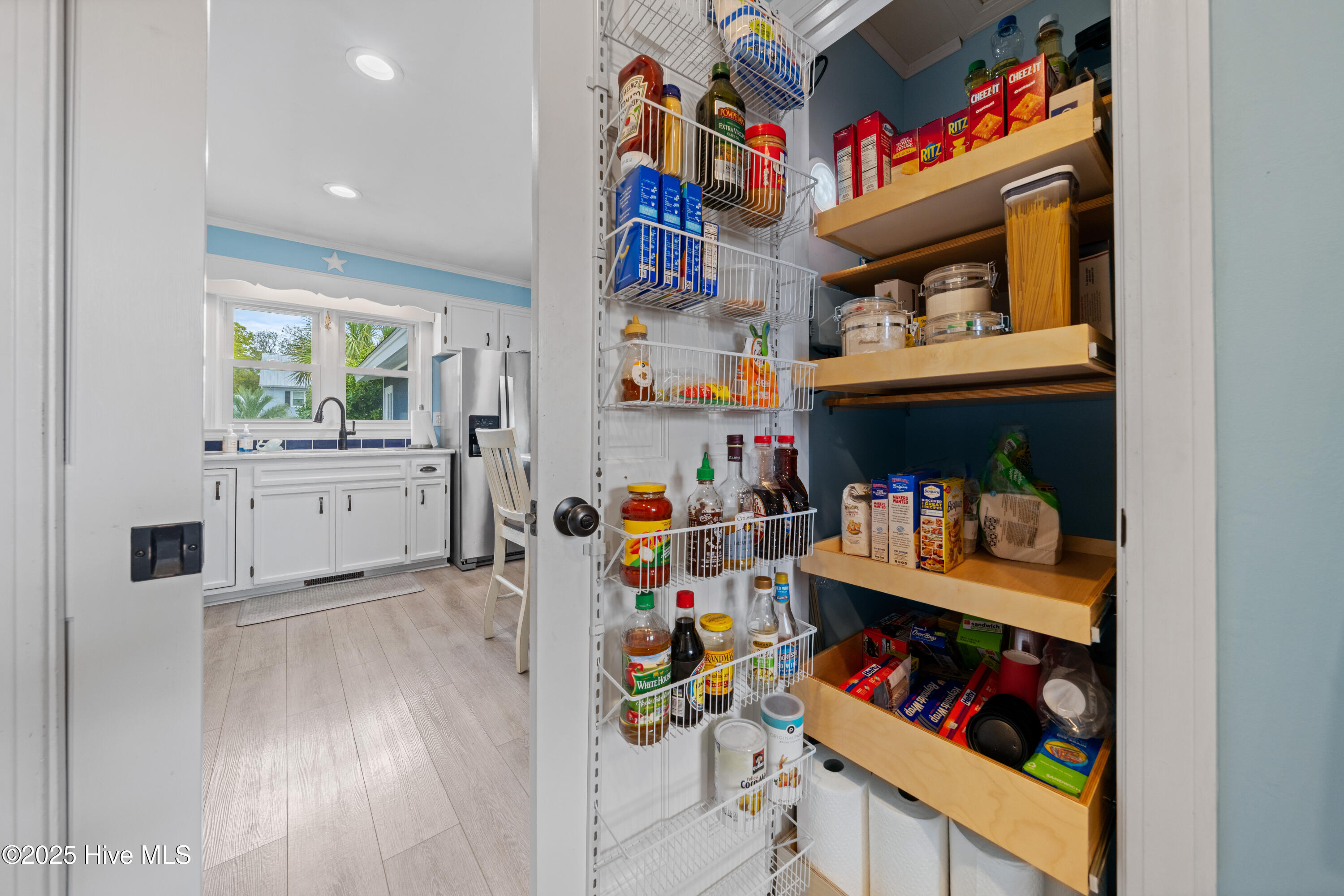 227 Peninsula Drive