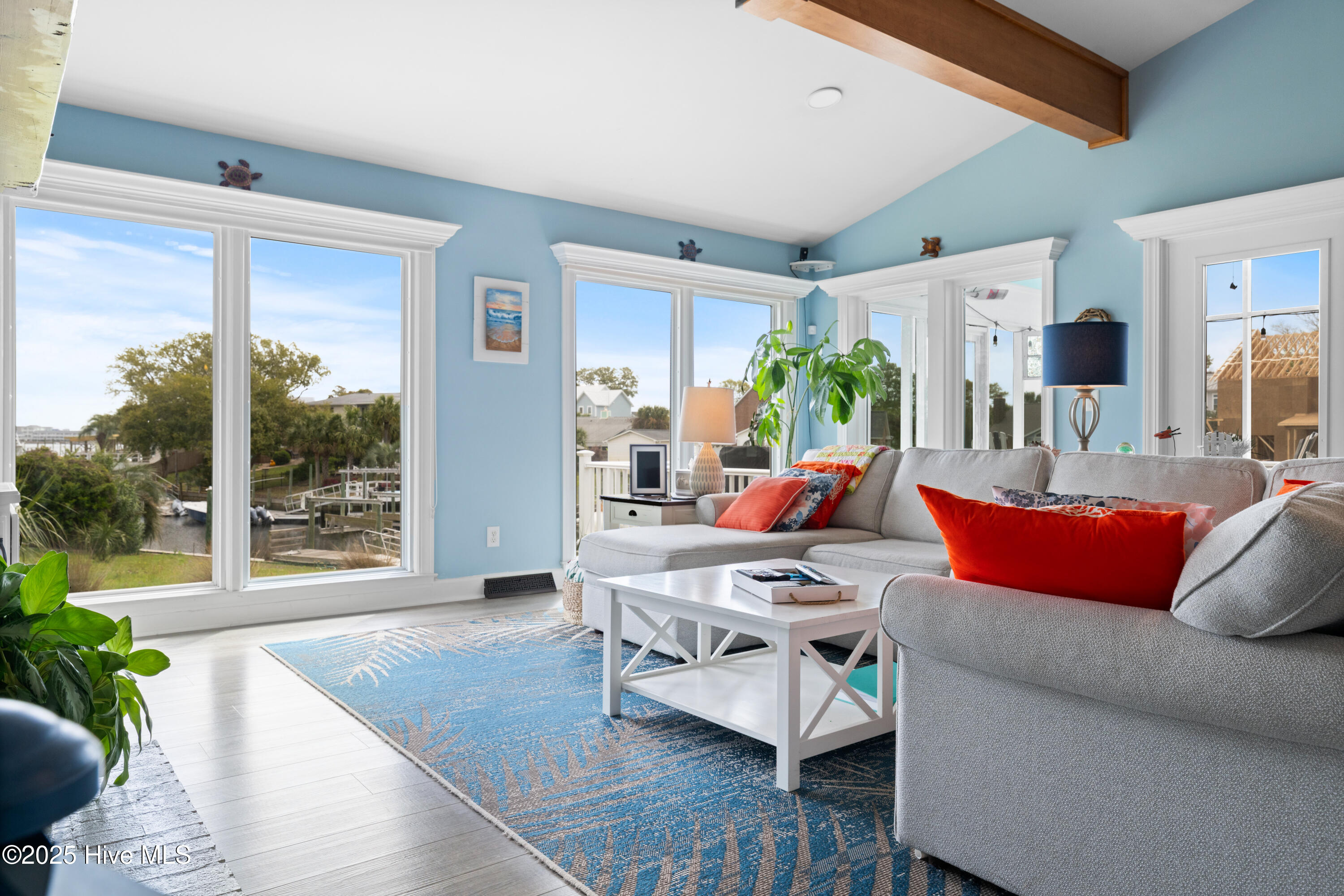 227 Peninsula Drive