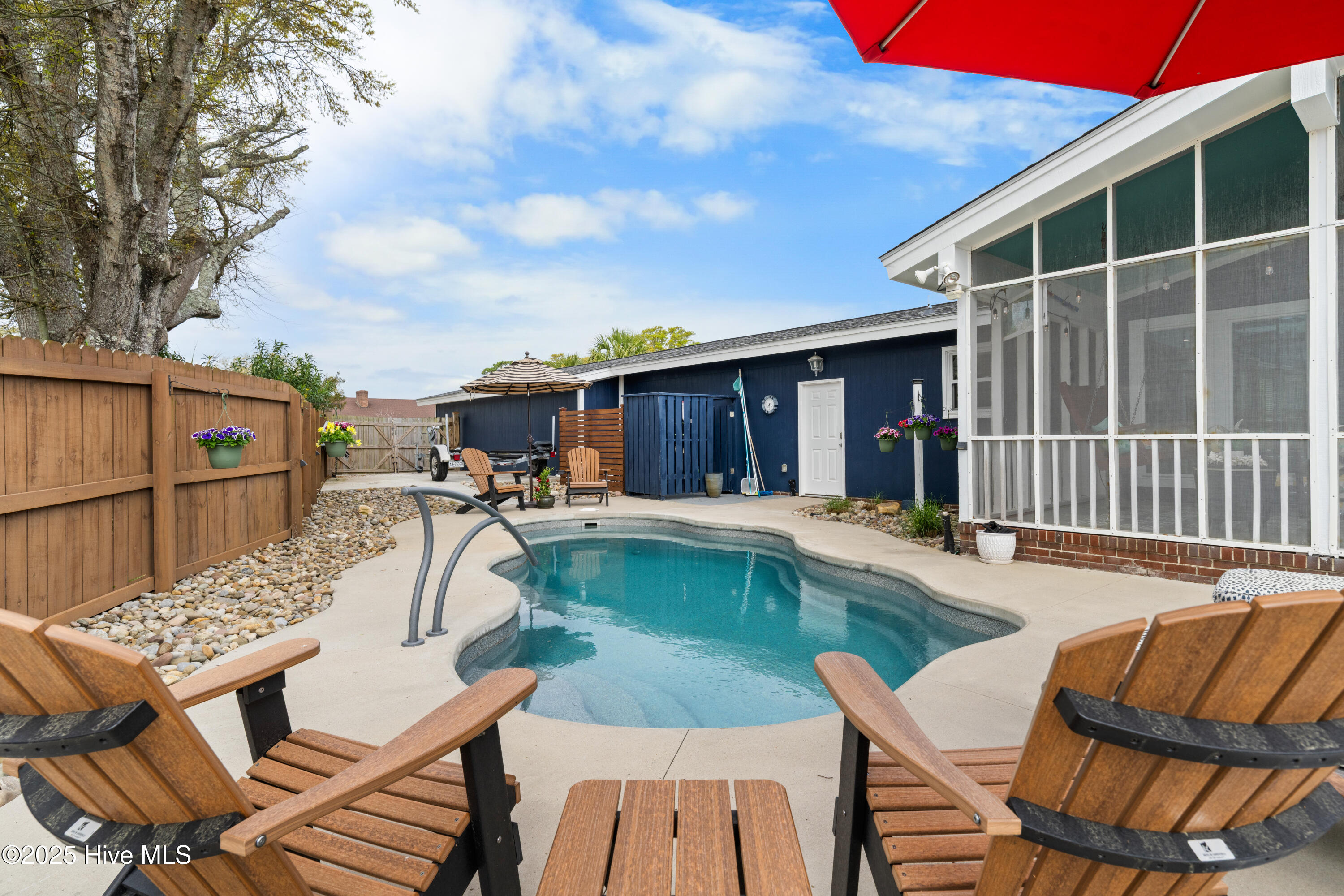 227 Peninsula Drive