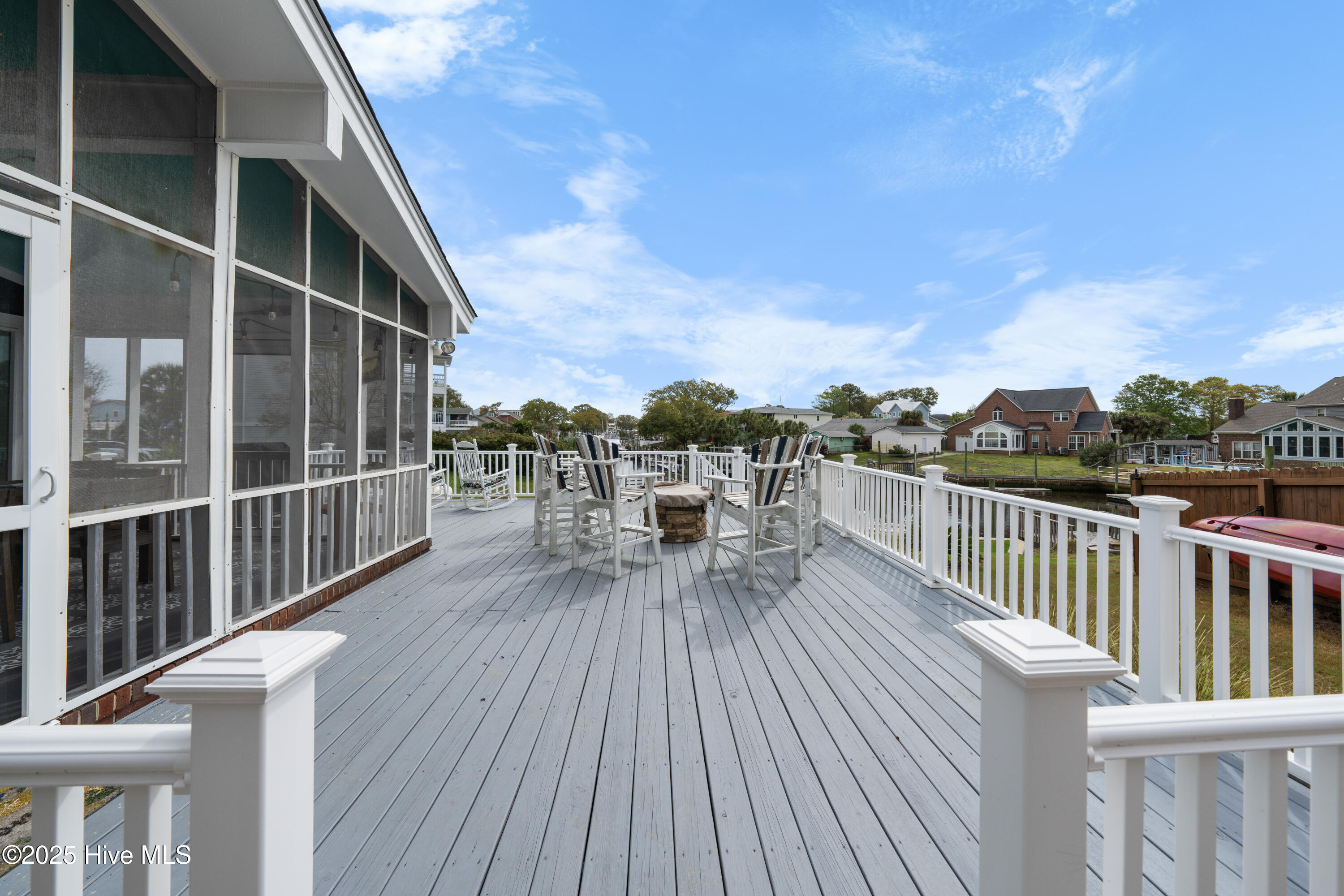 227 Peninsula Drive