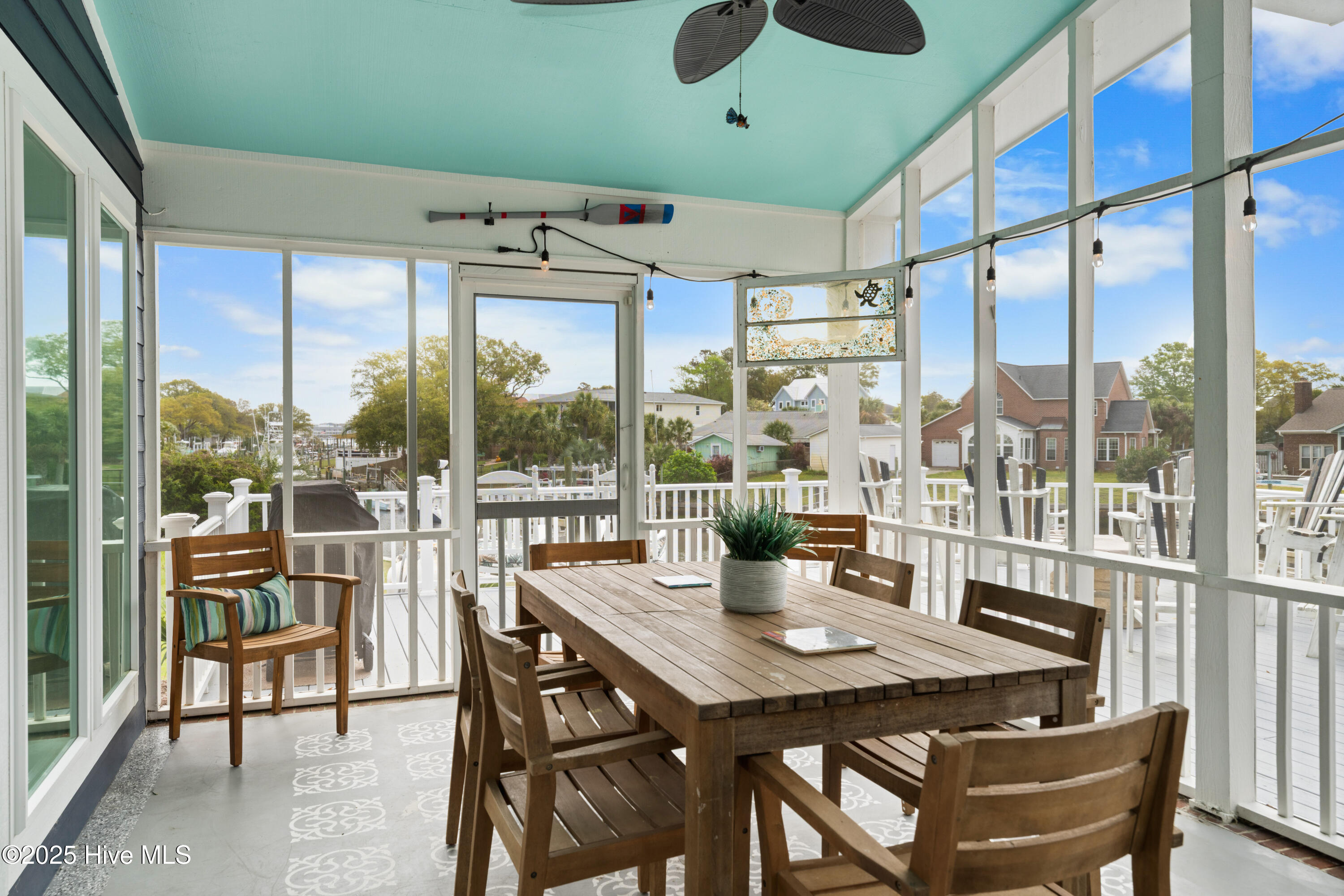 227 Peninsula Drive