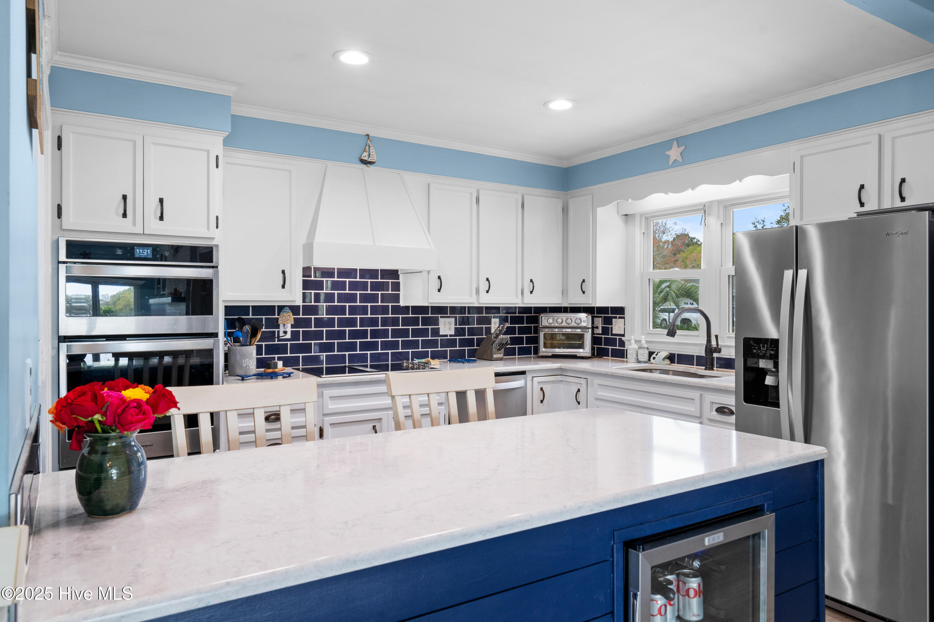 227 Peninsula Drive