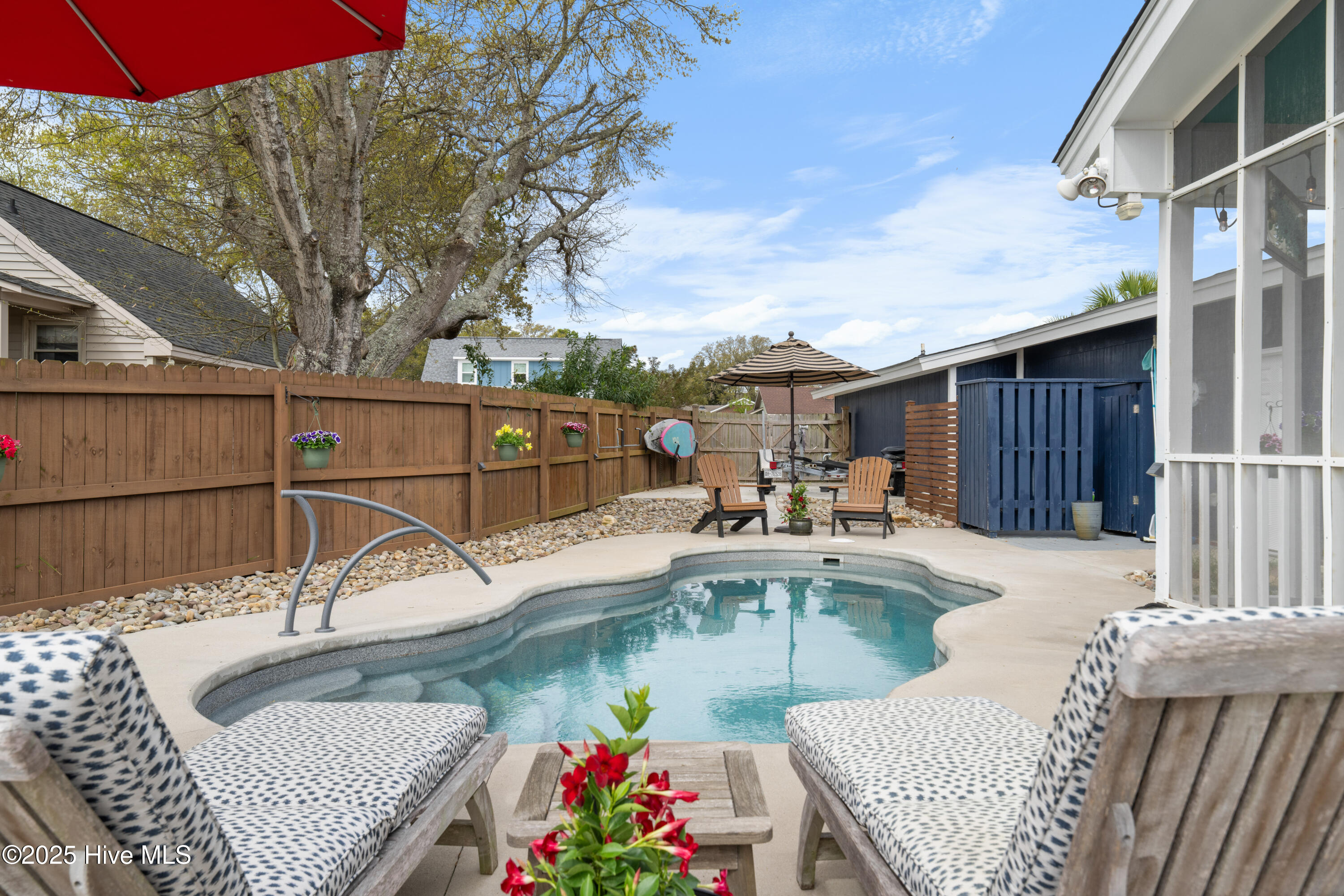 227 Peninsula Drive