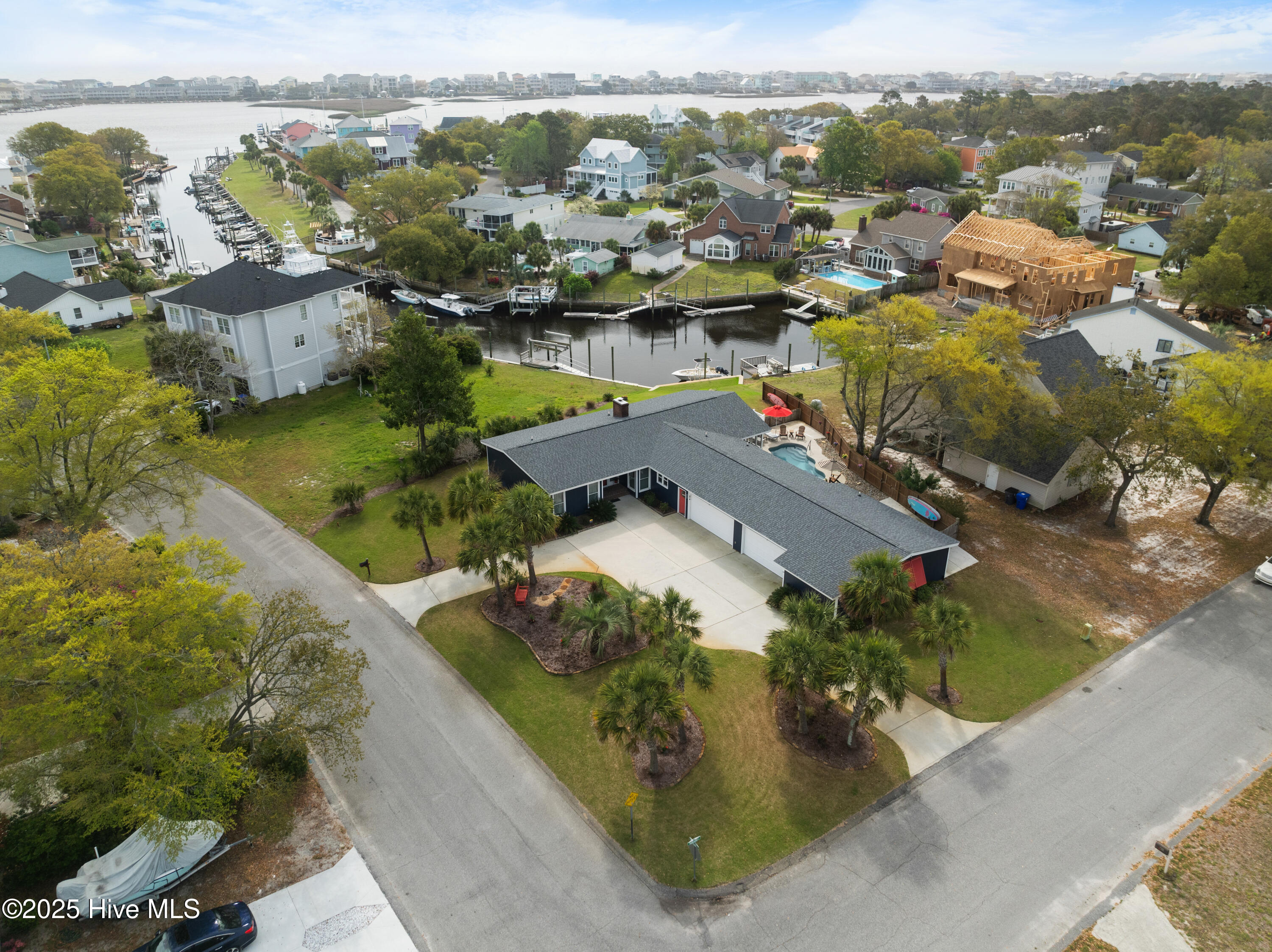227 Peninsula Drive
