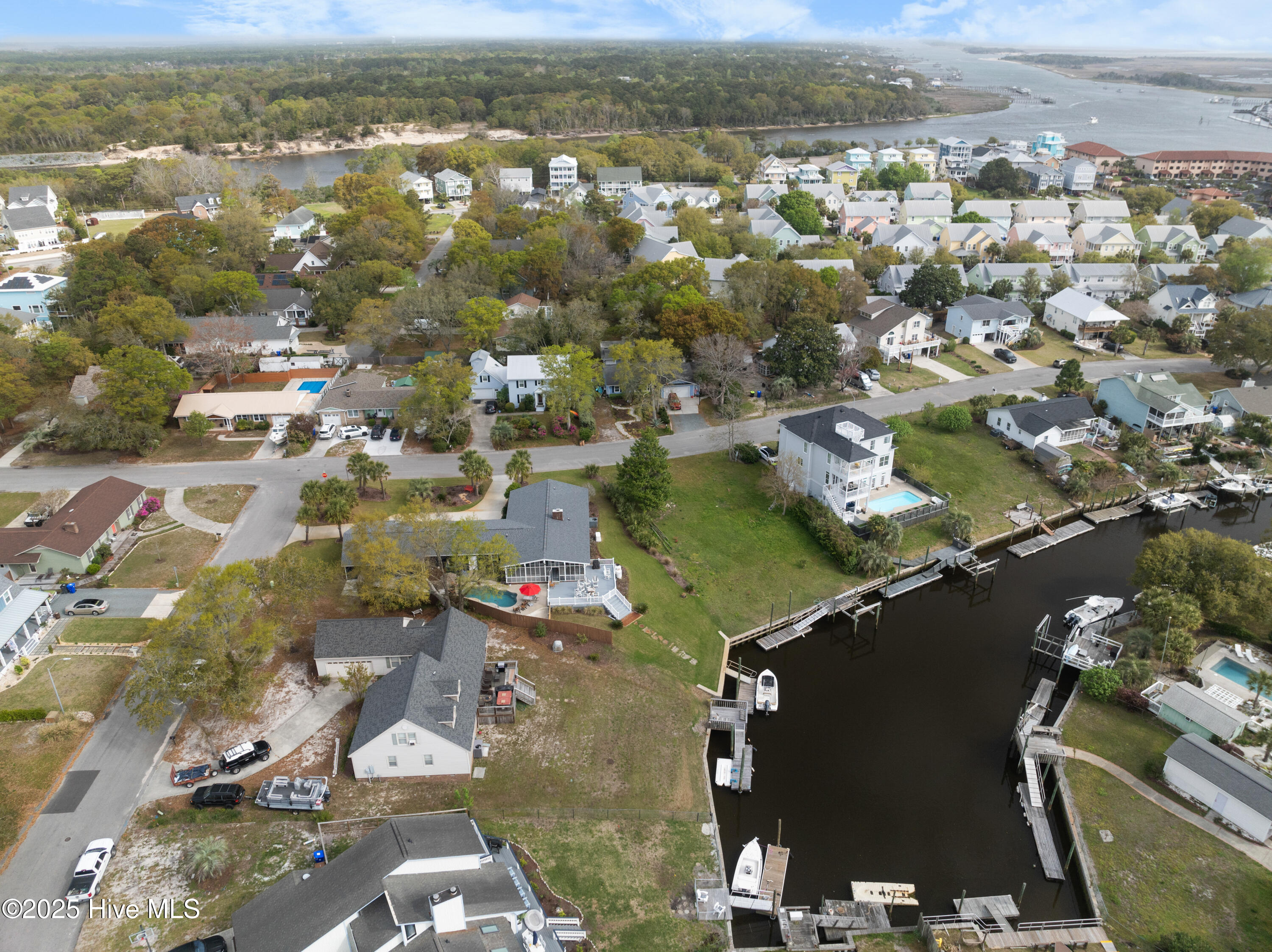 227 Peninsula Drive