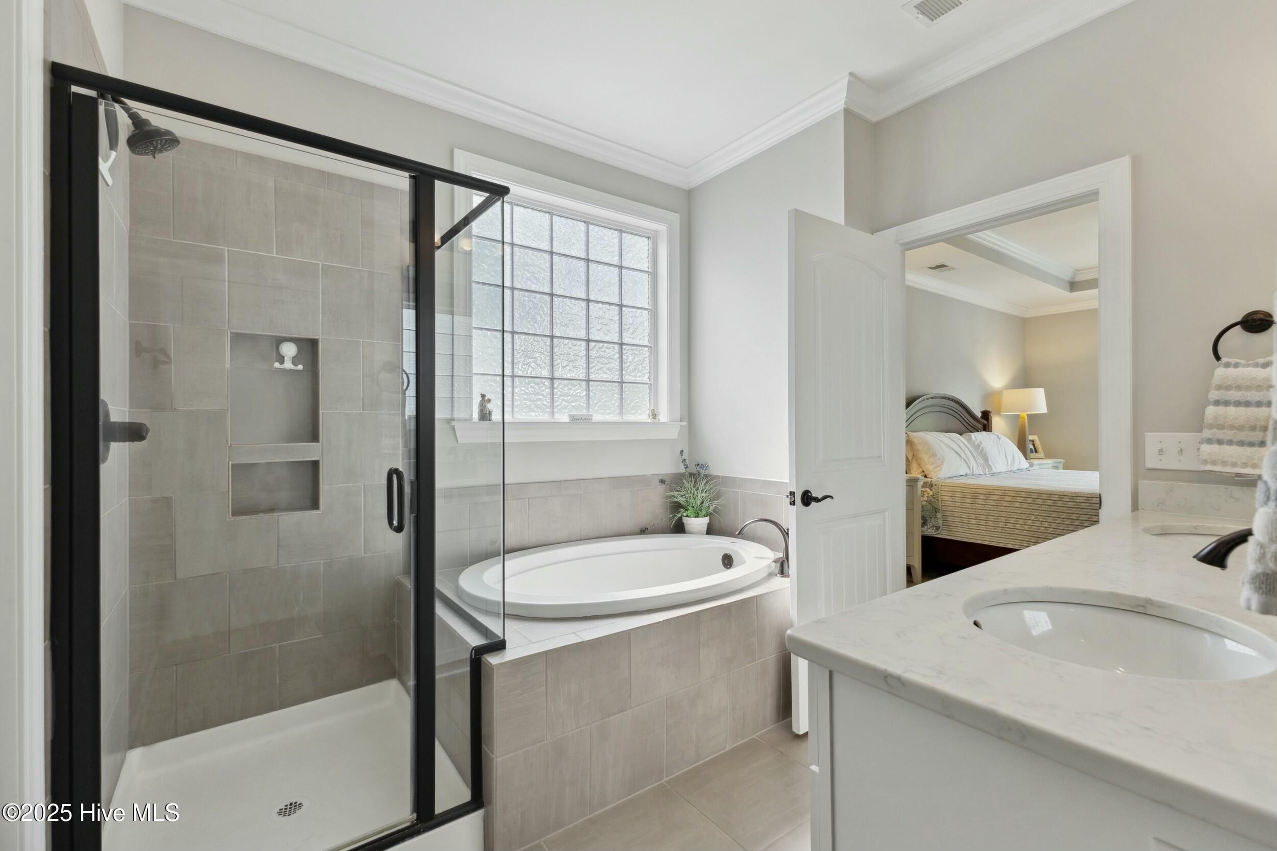 436 Island End Court