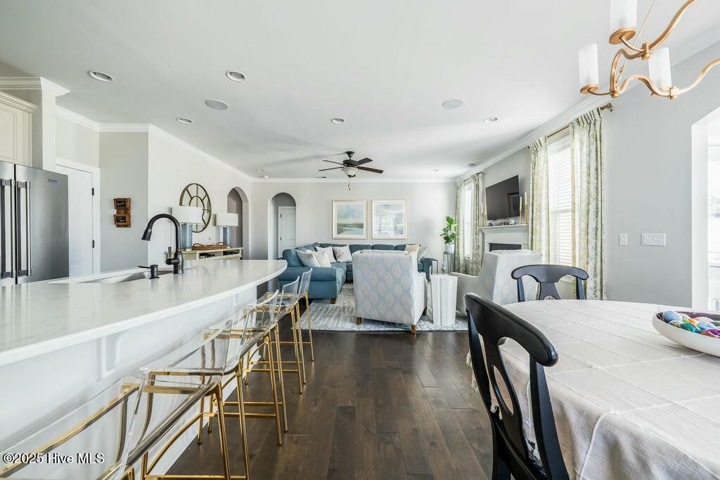 436 Island End Court