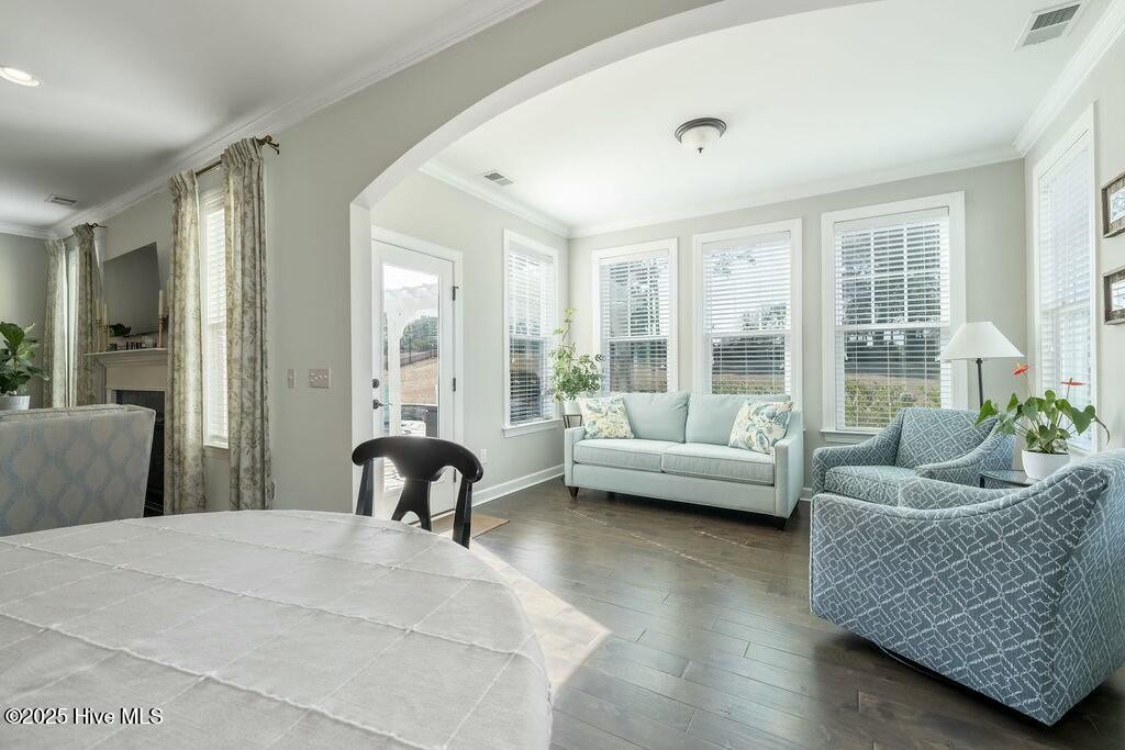 436 Island End Court