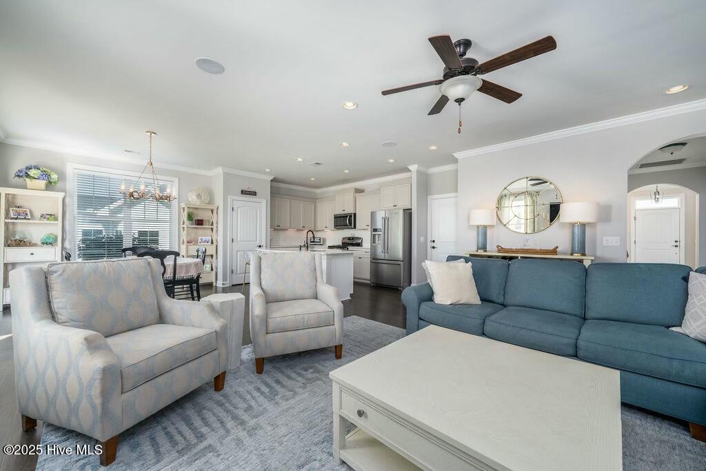 436 Island End Court