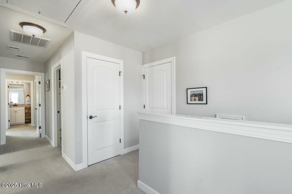 436 Island End Court