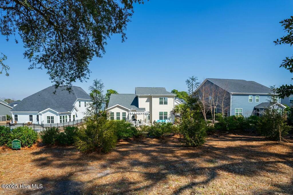 436 Island End Court