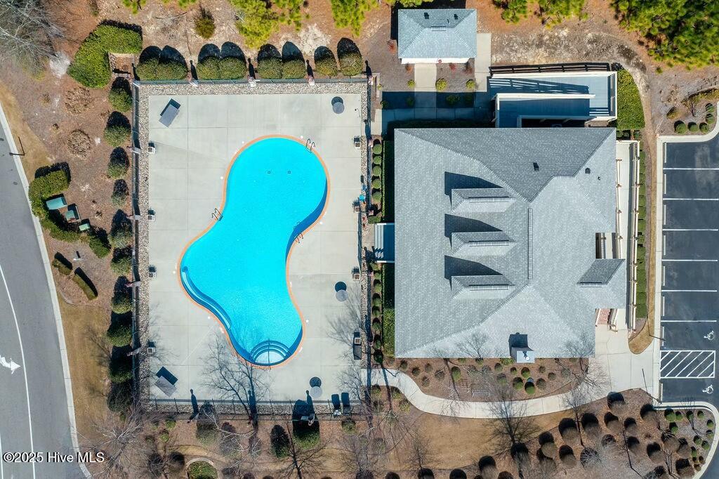 436 Island End Court