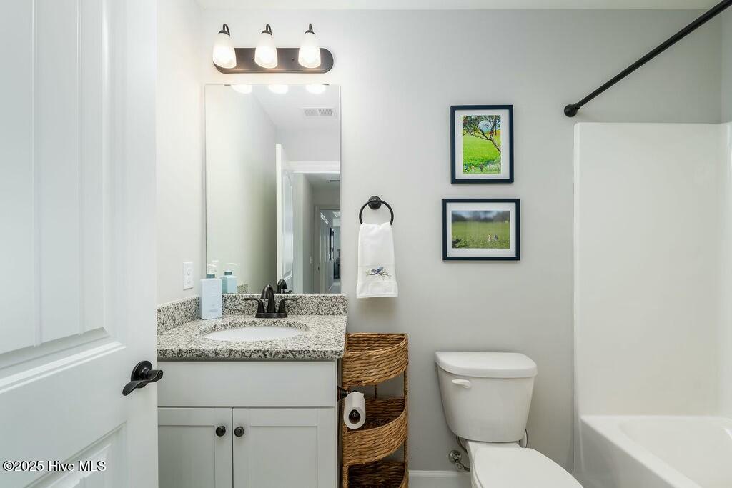 436 Island End Court