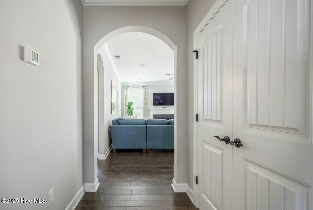 436 Island End Court